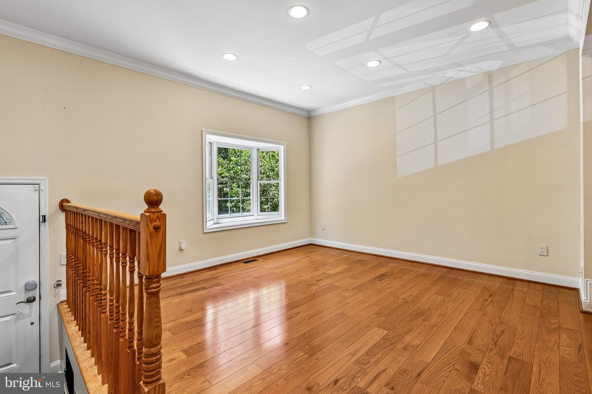 SHADY GROVE VILLAGE - Residential
