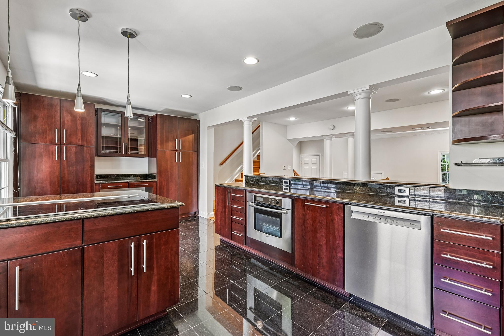 SHADY GROVE VILLAGE - Residential