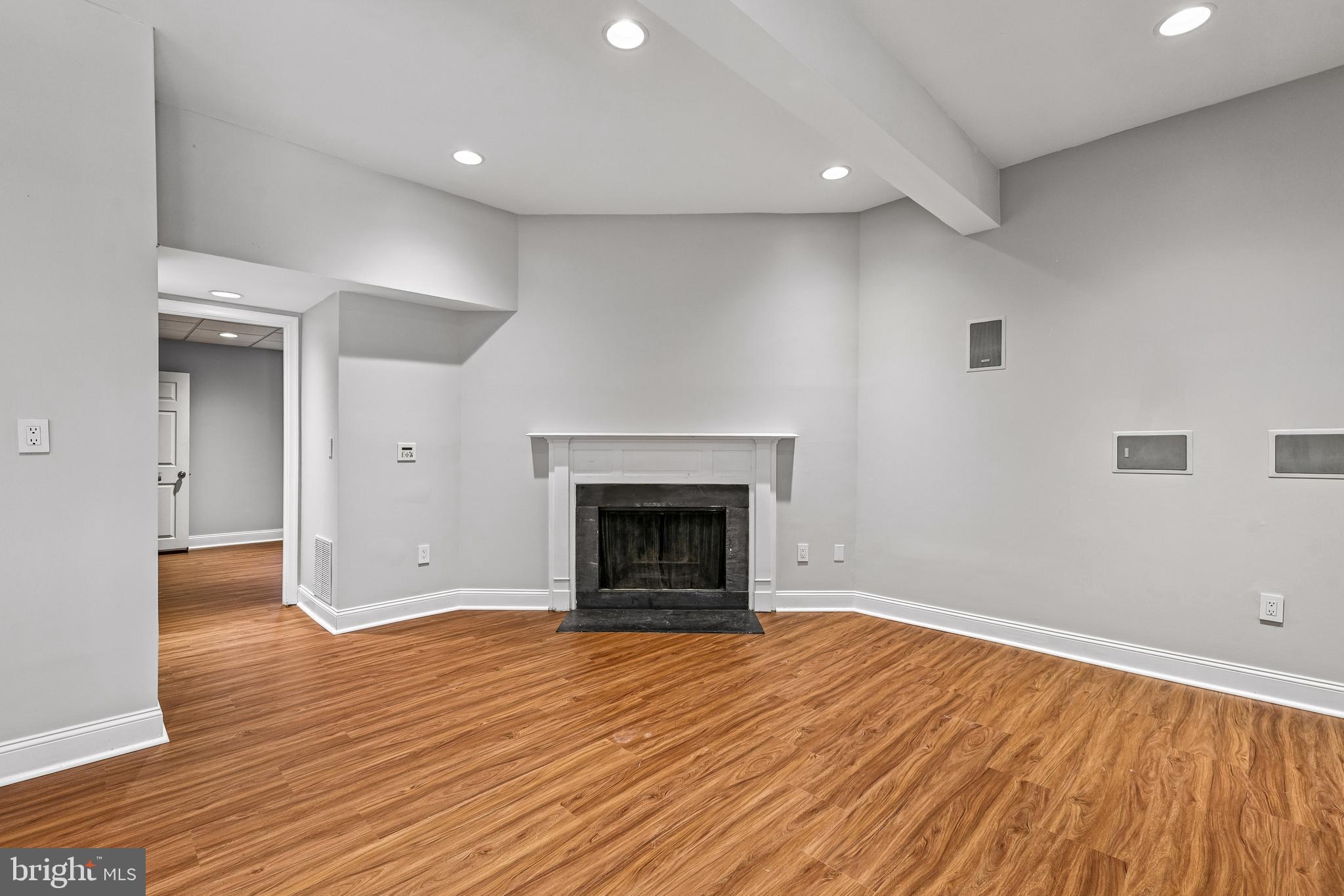 SHADY GROVE VILLAGE - Residential