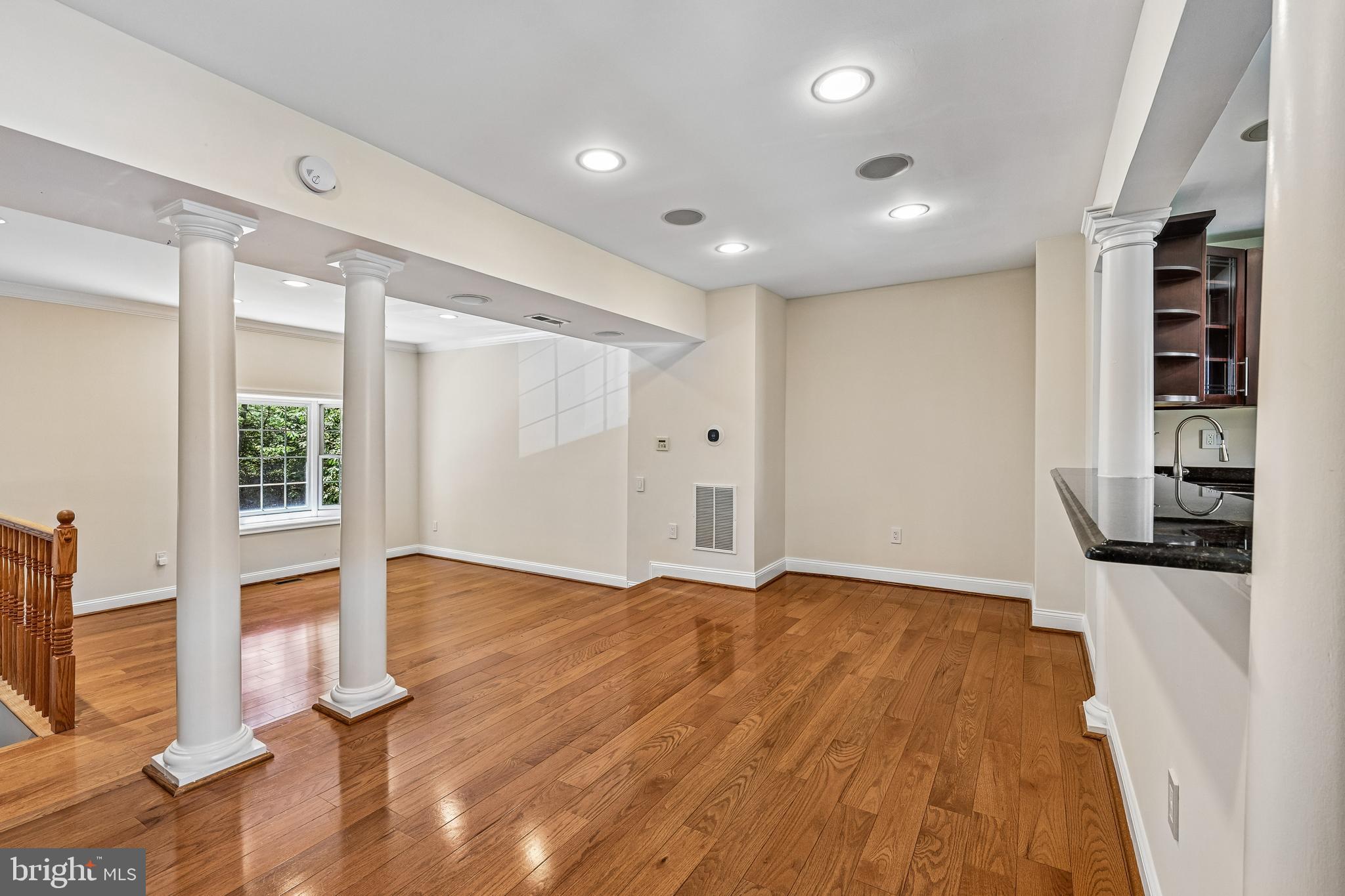 SHADY GROVE VILLAGE - Residential