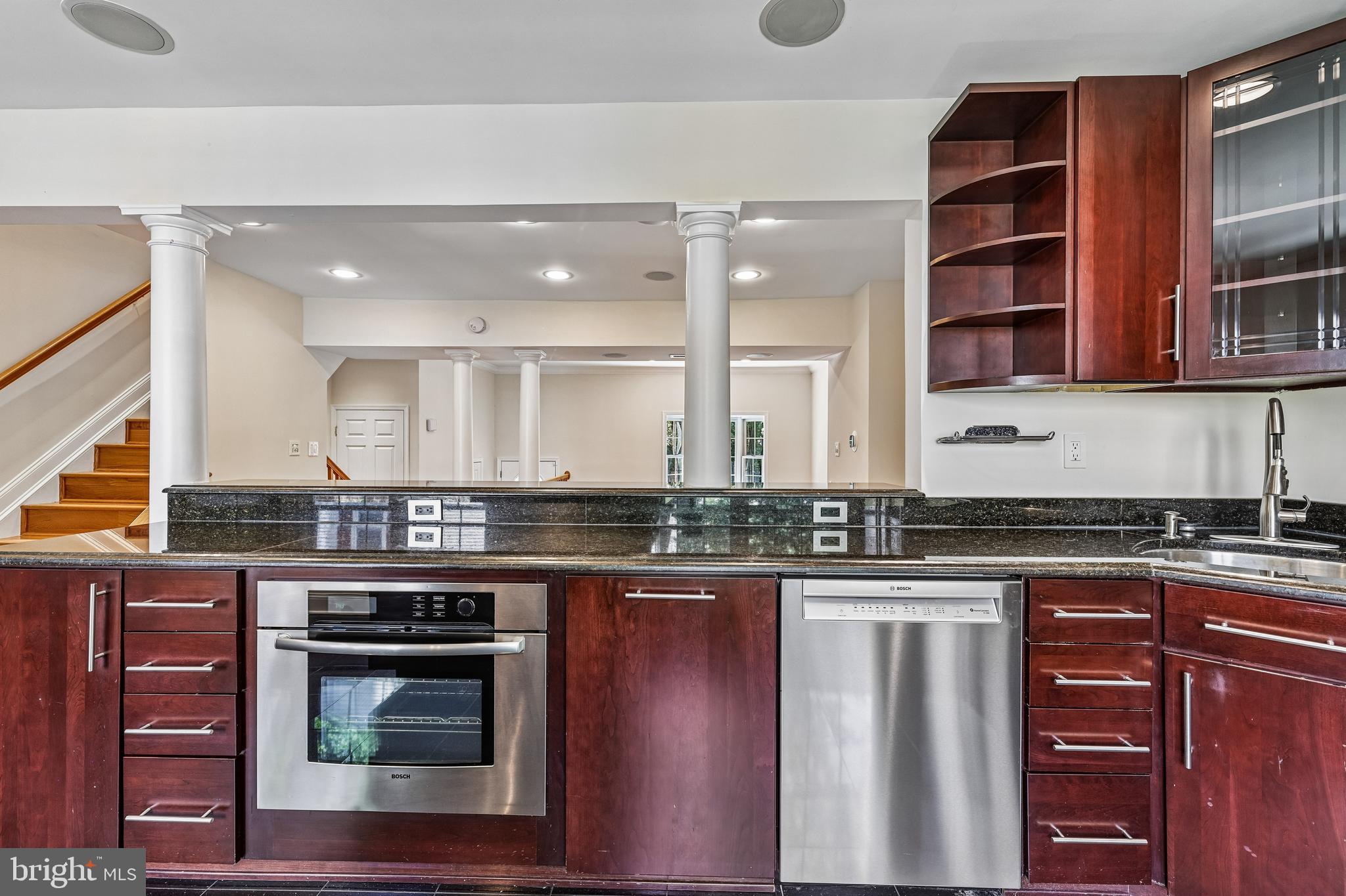 SHADY GROVE VILLAGE - Residential