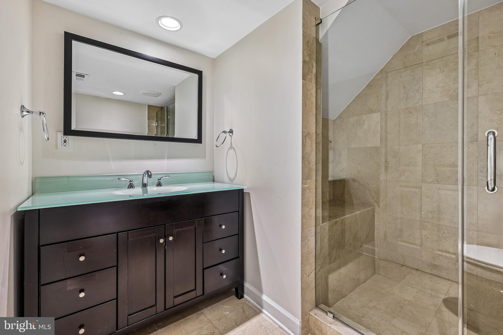SHADY GROVE VILLAGE - Residential