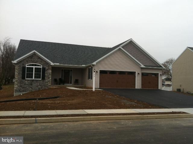 Custom Built home for comp purposes only. Spacious ranch w-3 car garage. Large covered deck & daylight Basement