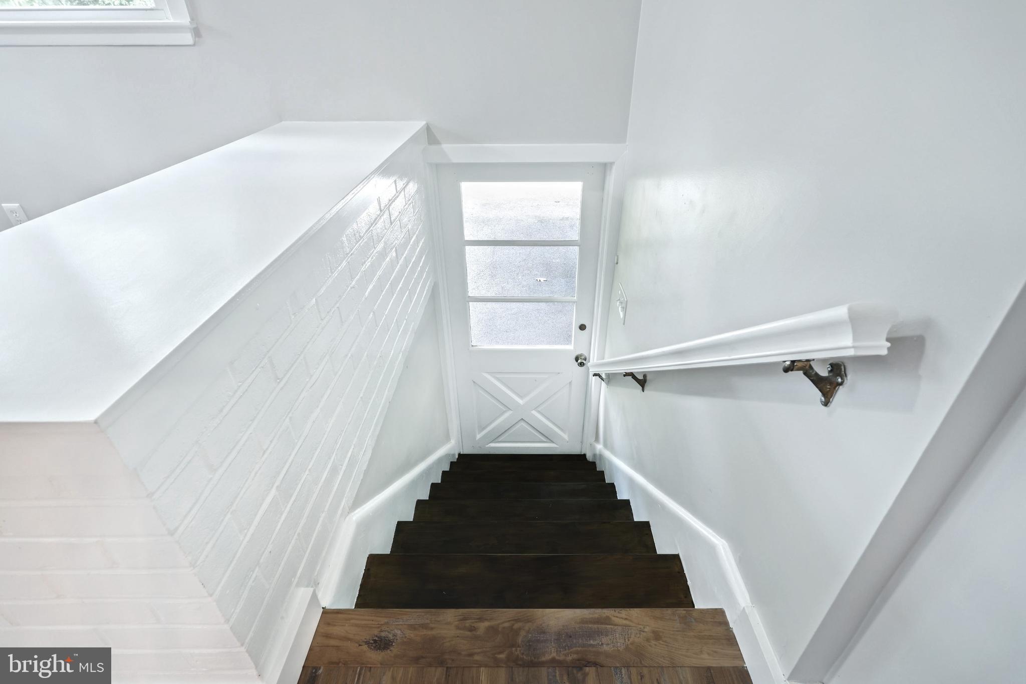 STRATHCONA HILLS - Residential