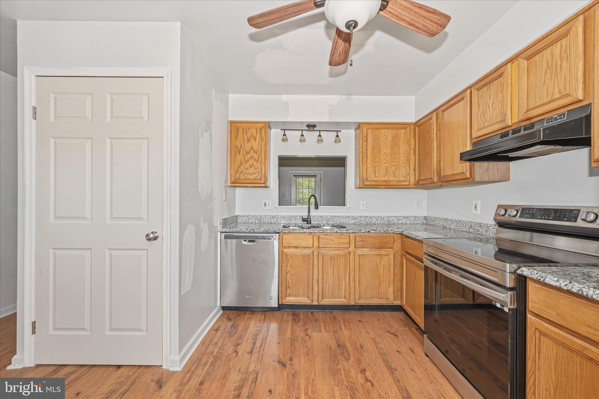 VILLAS LAKE ANITA LOUISE - Residential