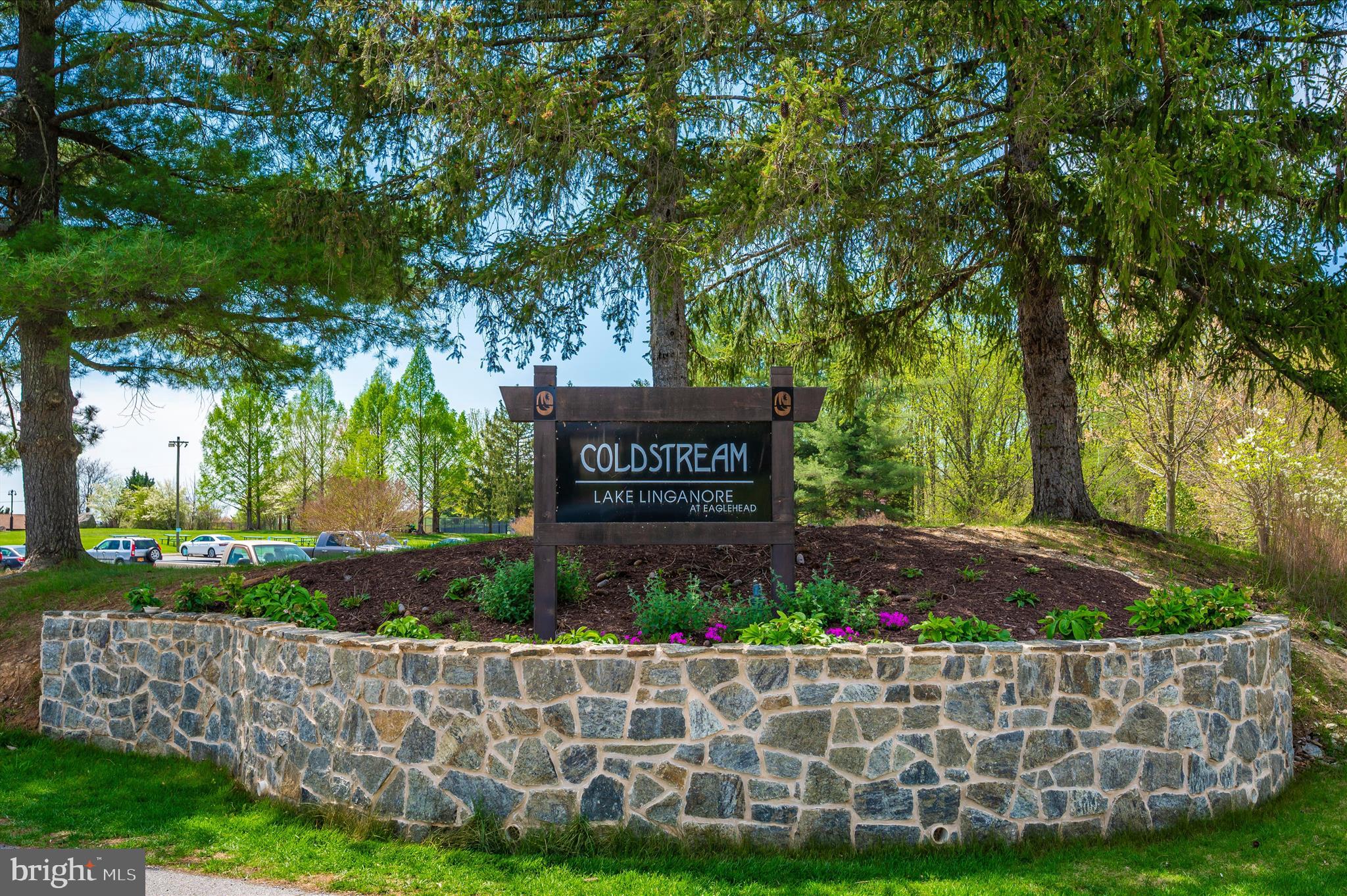 VILLAS LAKE ANITA LOUISE - Residential