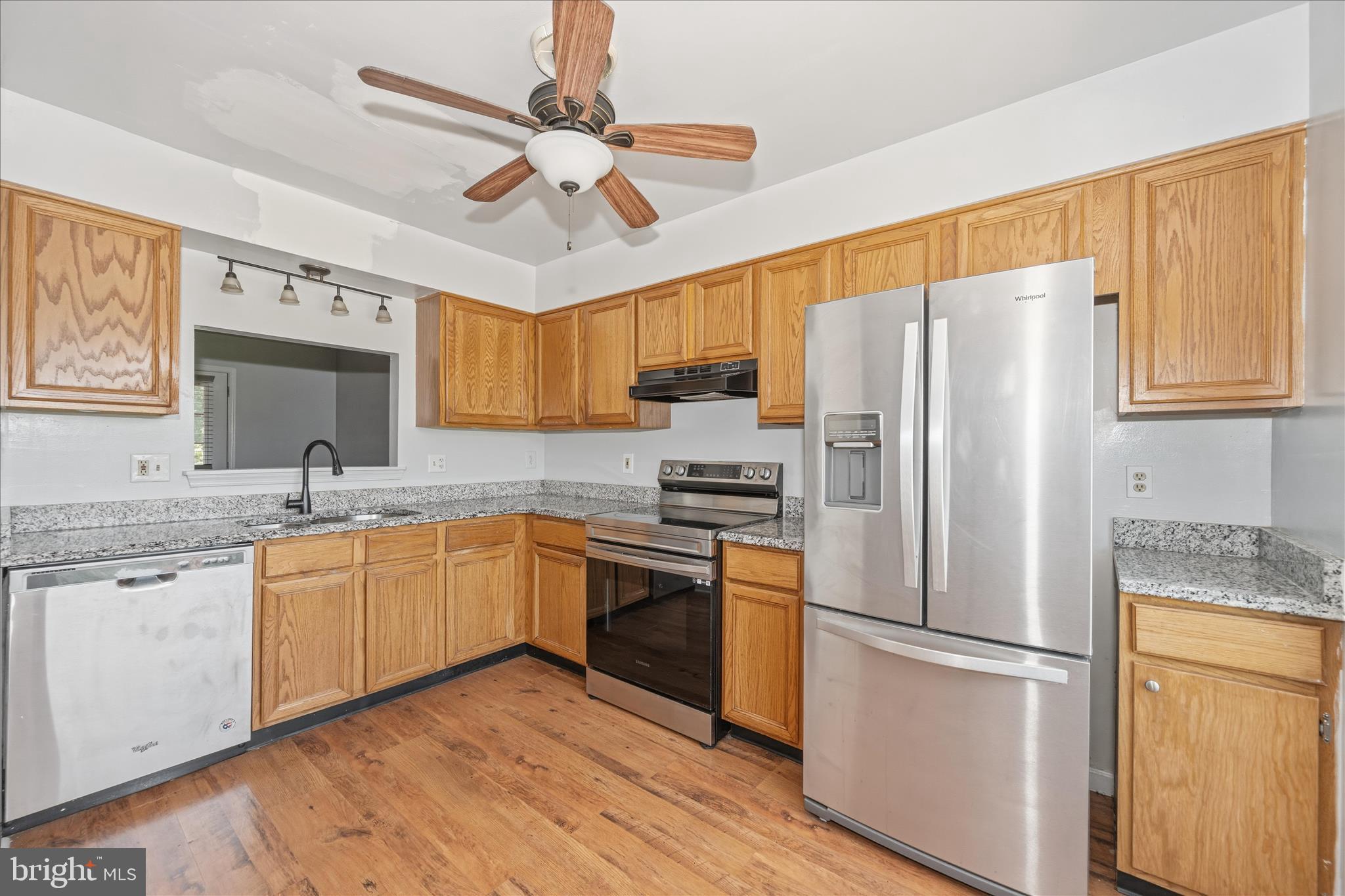 VILLAS LAKE ANITA LOUISE - Residential