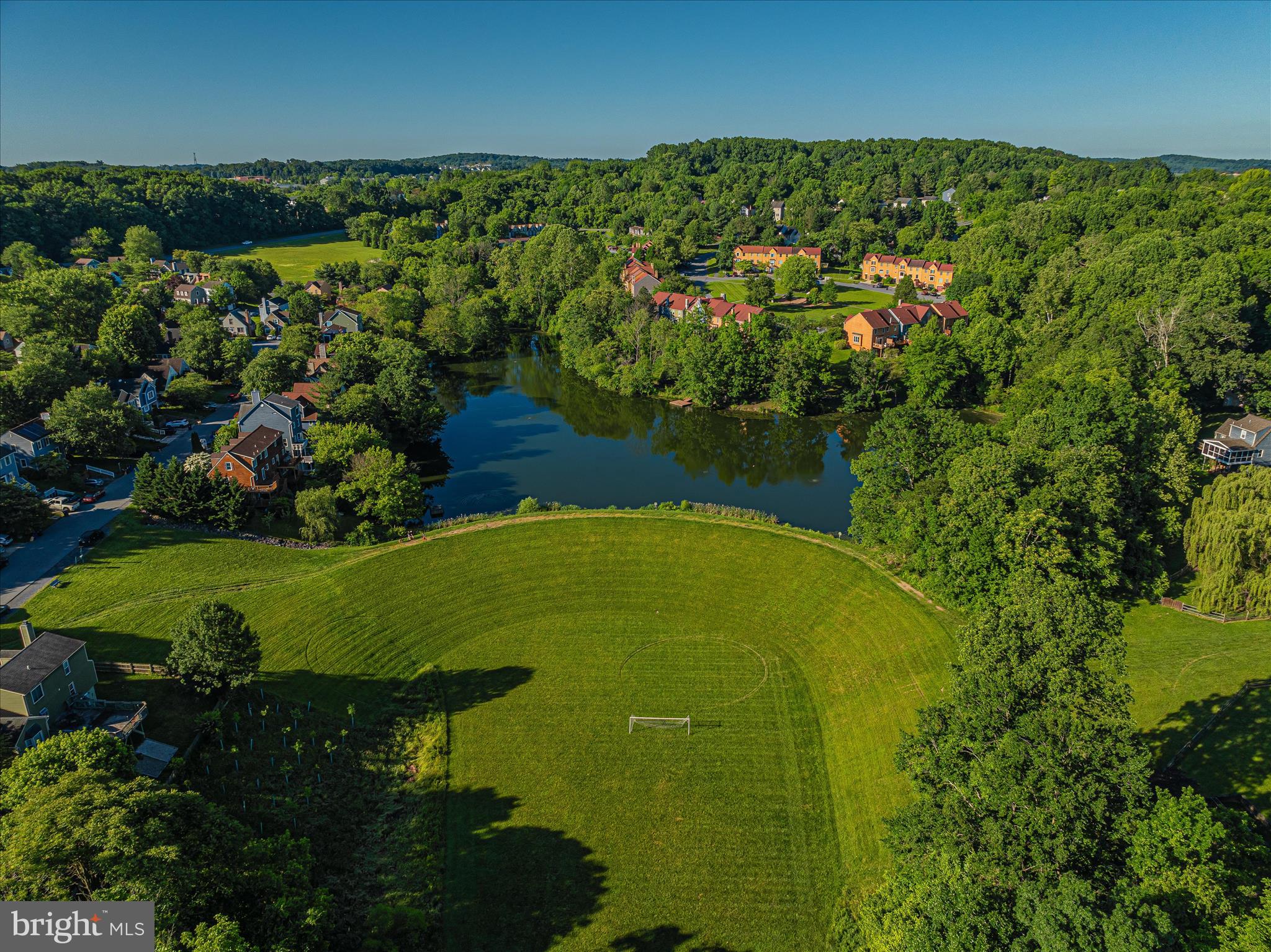 VILLAS LAKE ANITA LOUISE - Residential