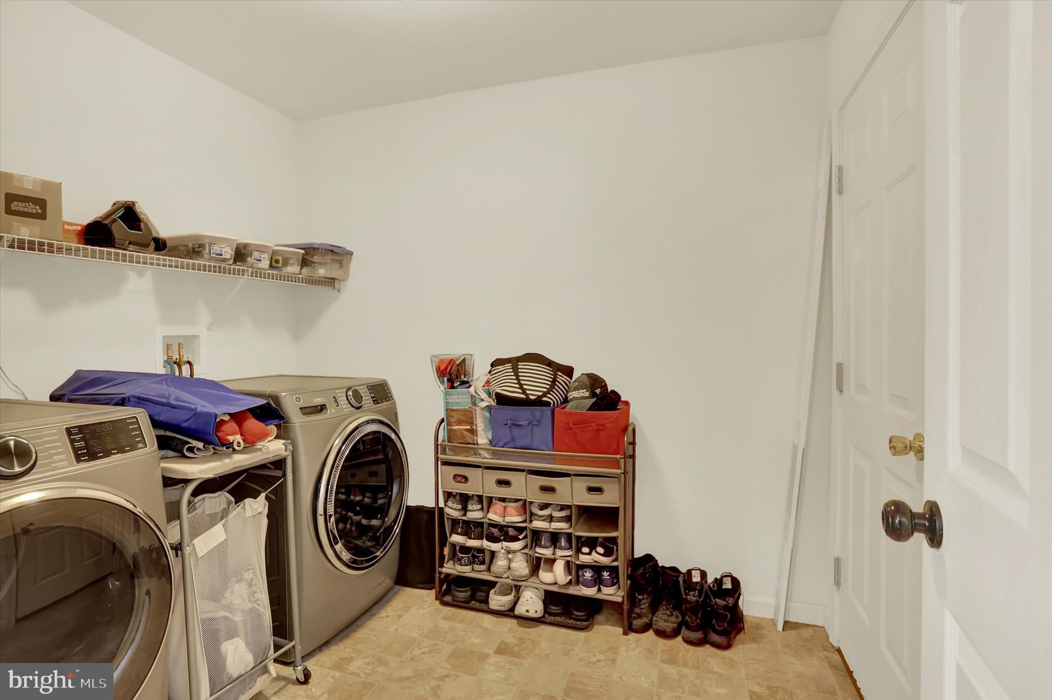 LONDON CROFT - Residential
