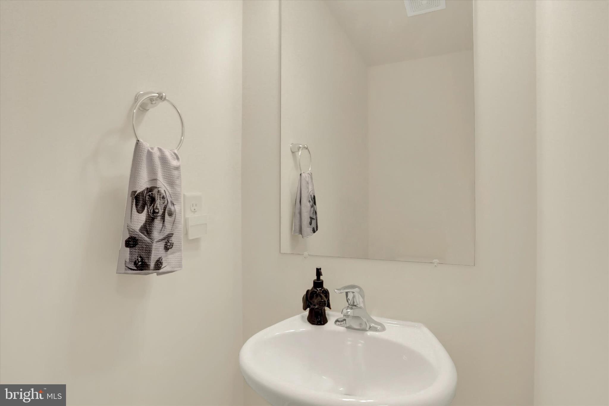 LONDON CROFT - Residential