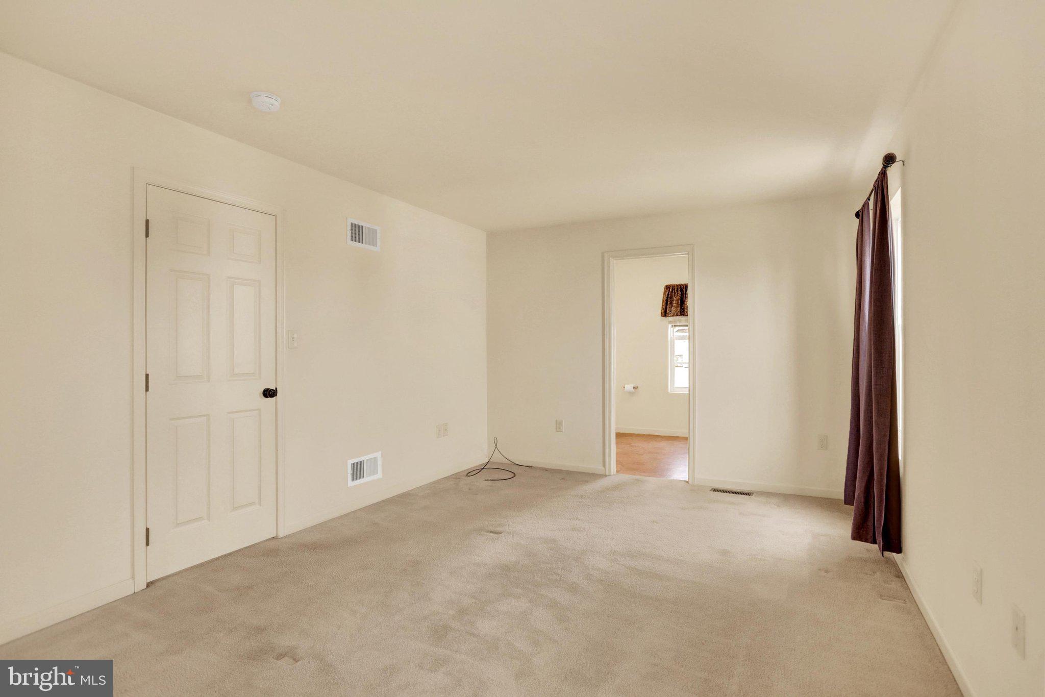 LONDON CROFT - Residential