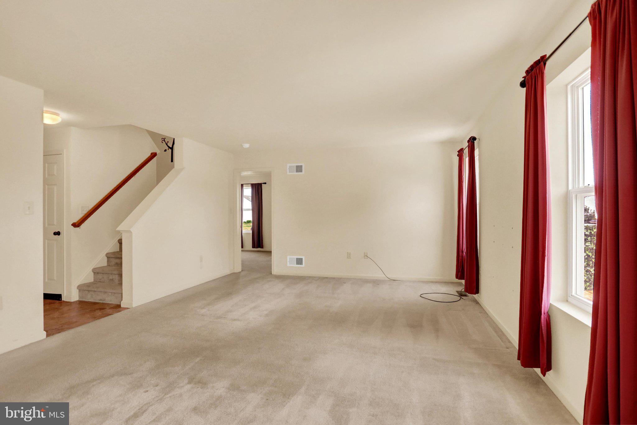 LONDON CROFT - Residential