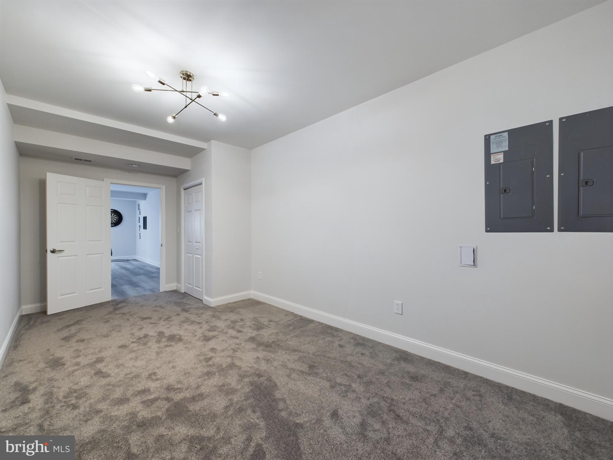 TALL OAKS ESTATES - Residential