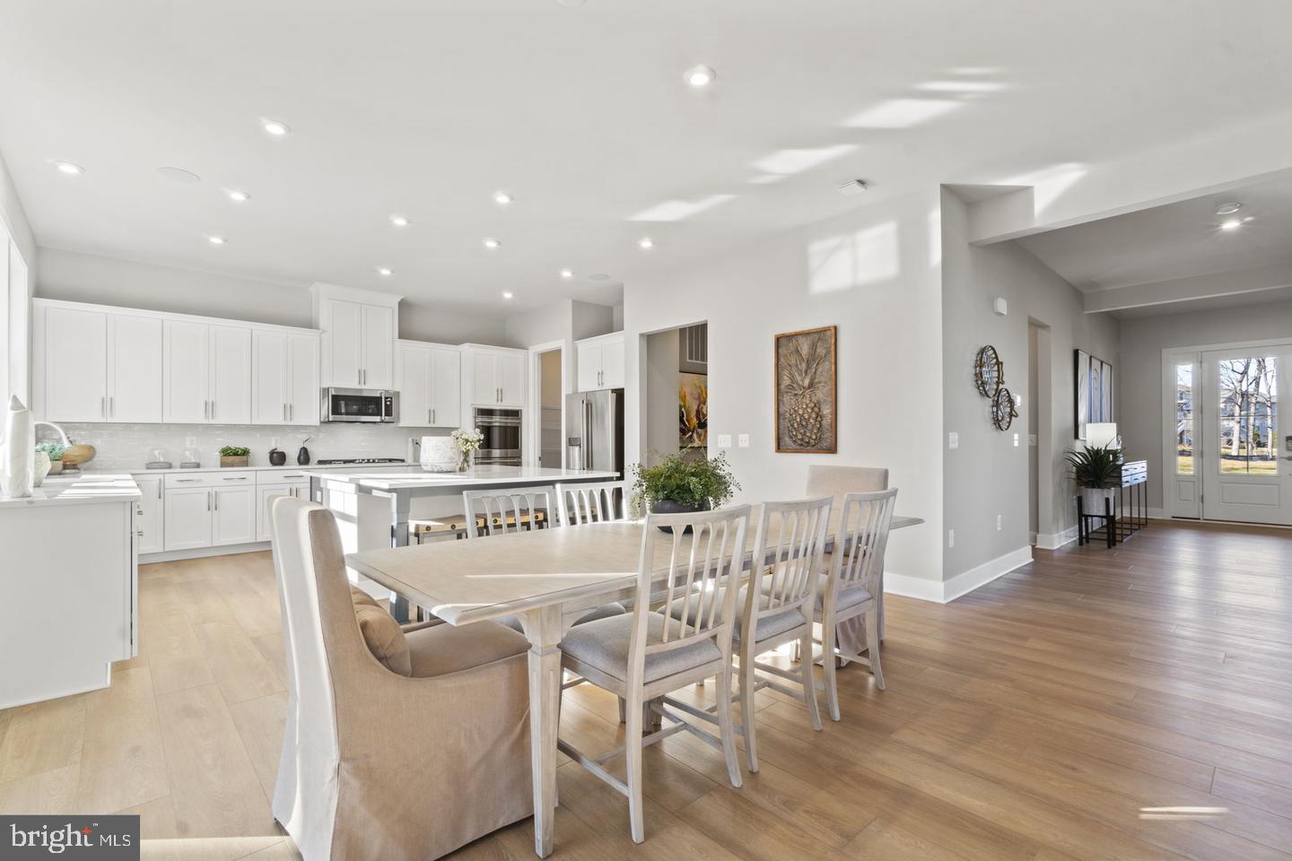 VIENNA WOODS - Residential