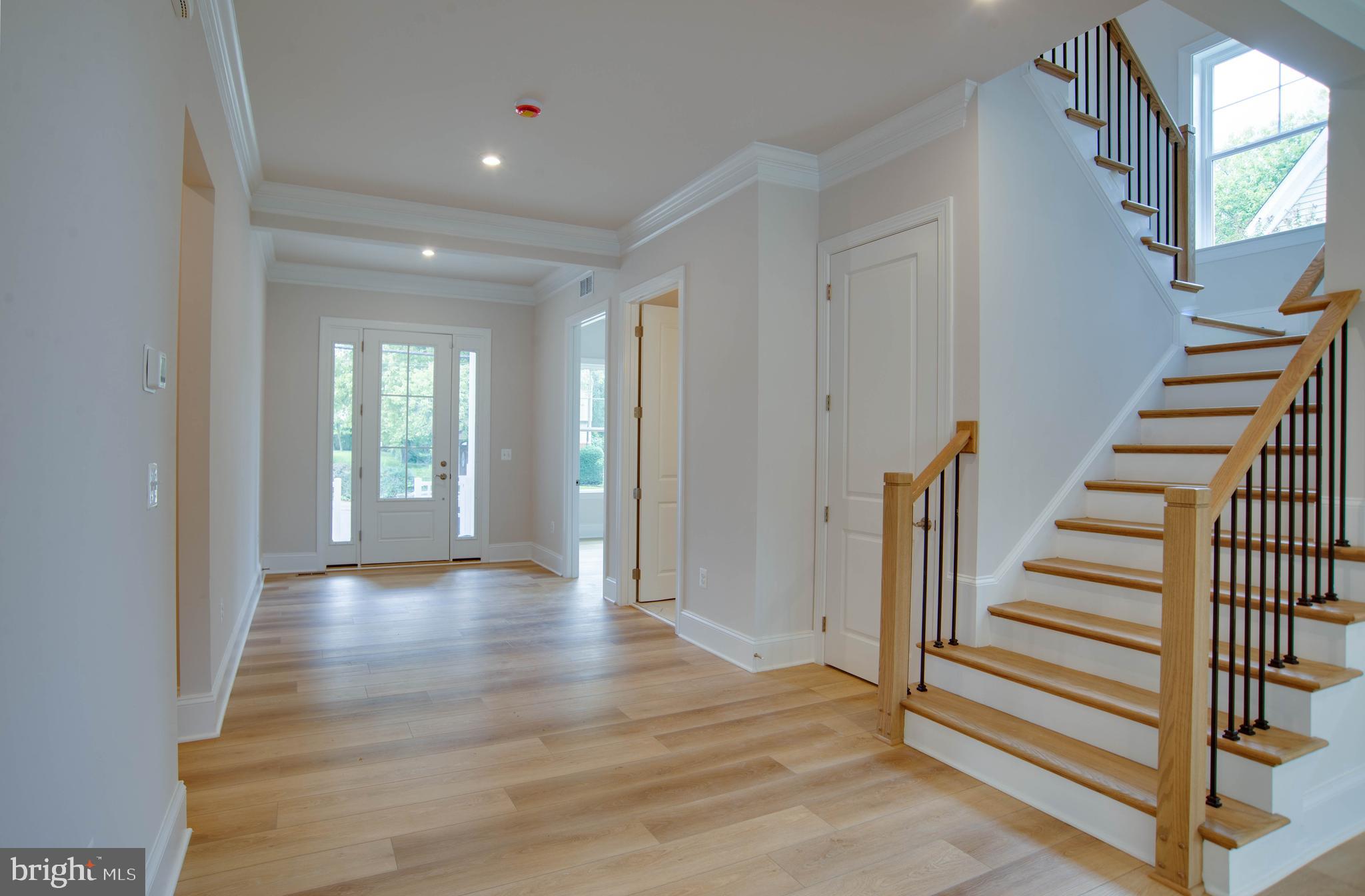 VIENNA WOODS - Residential