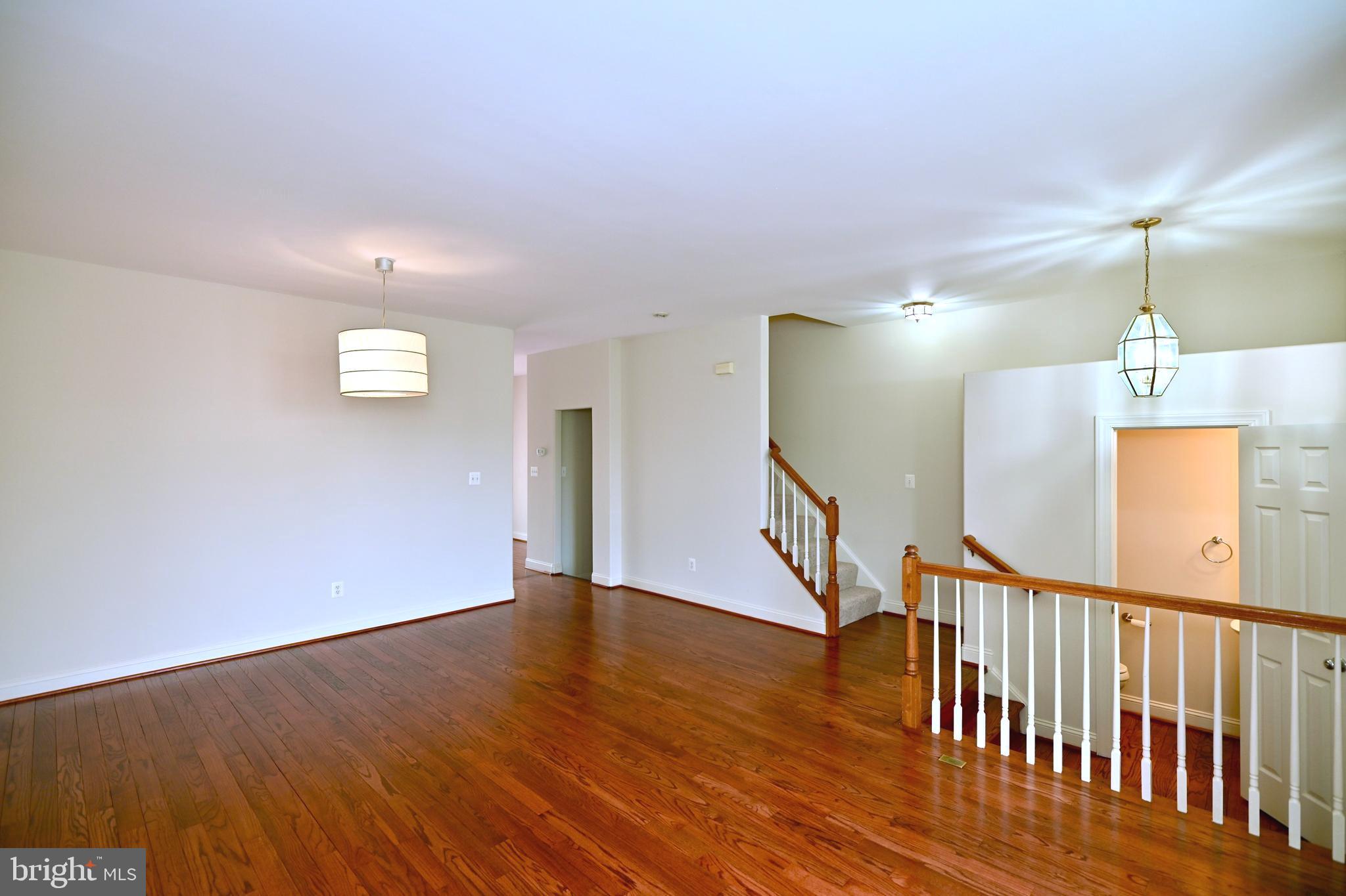 SHEFFIELD MANOR - Residential Lease