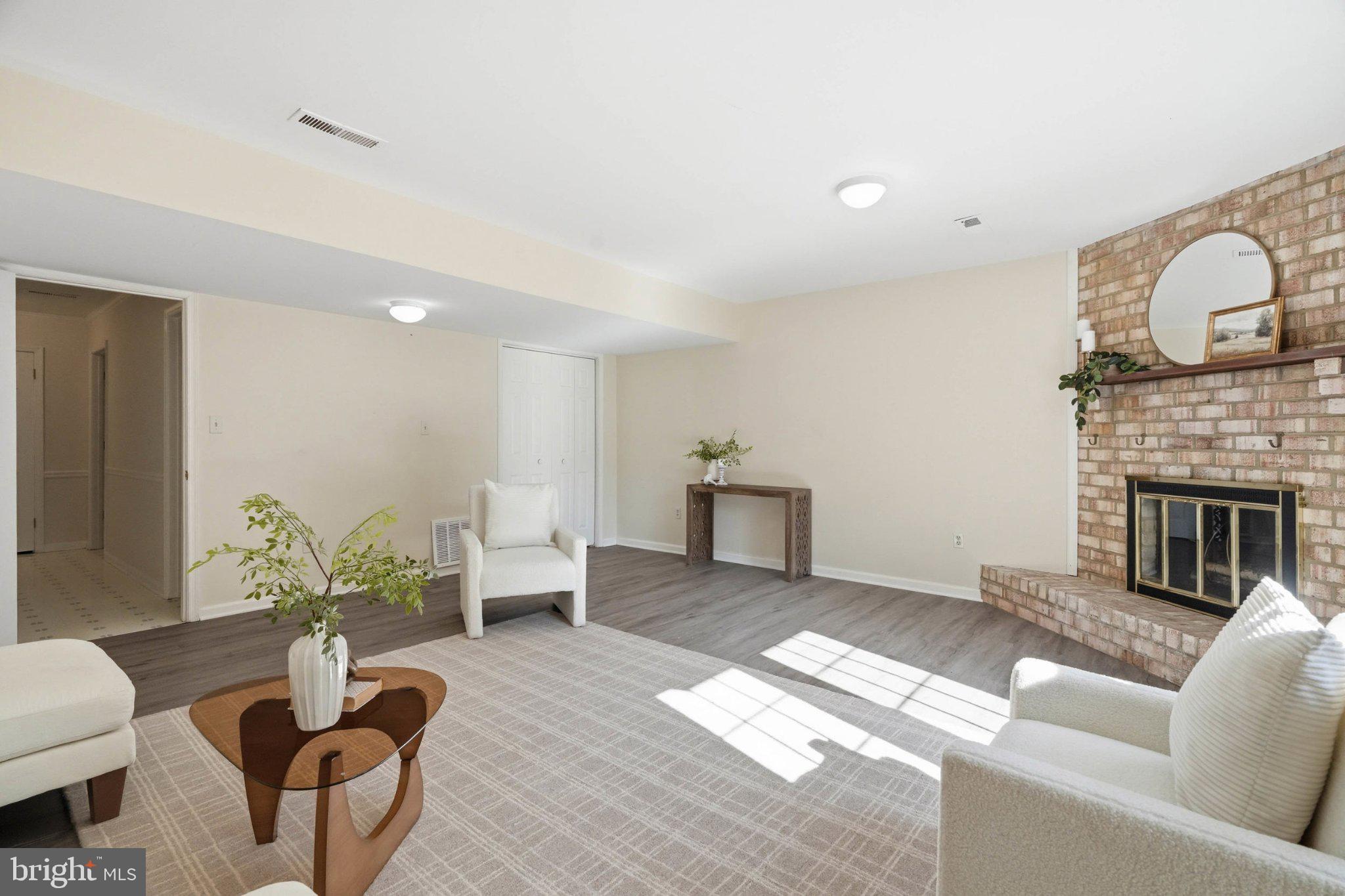 TANGLEWOOD - Residential