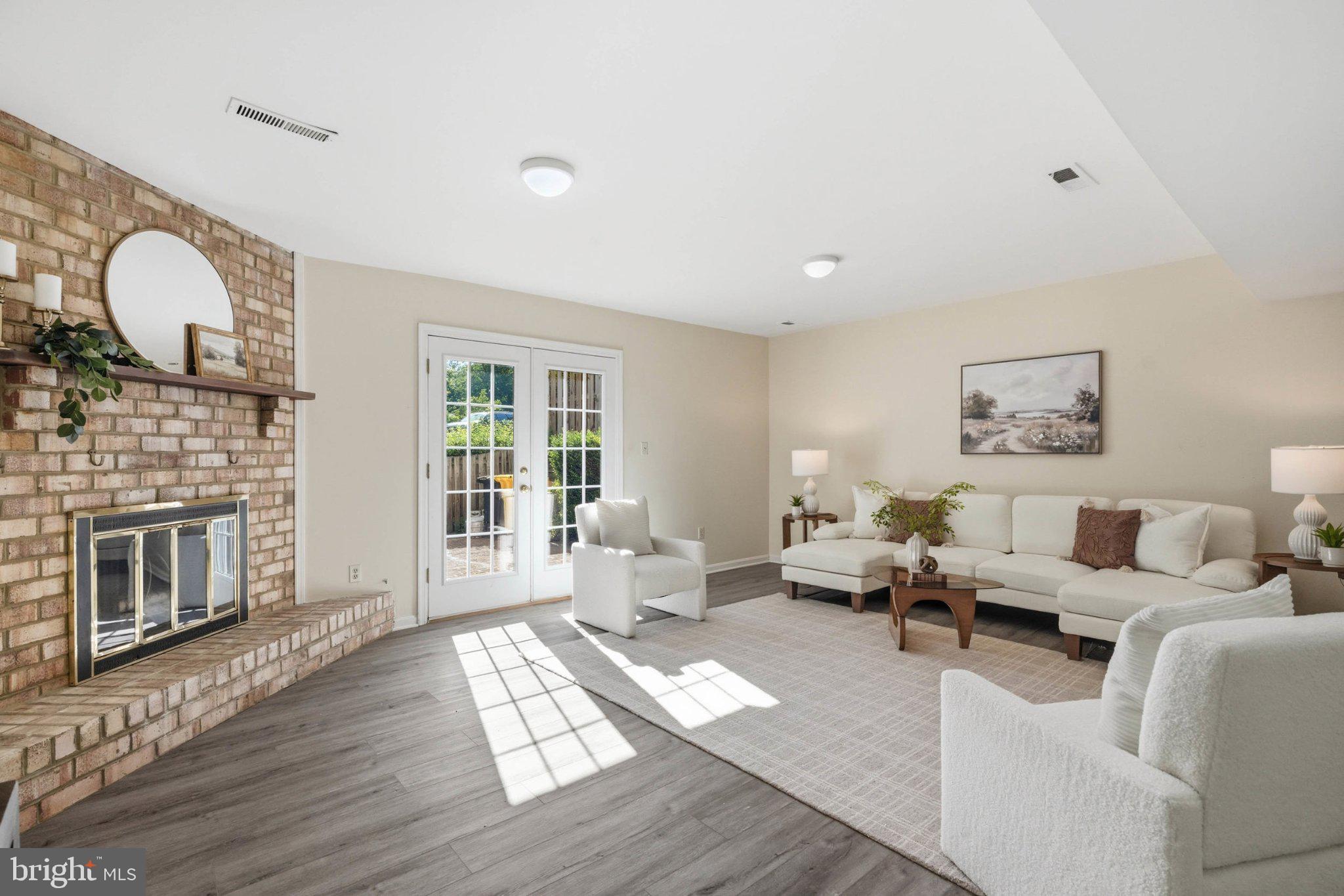 TANGLEWOOD - Residential