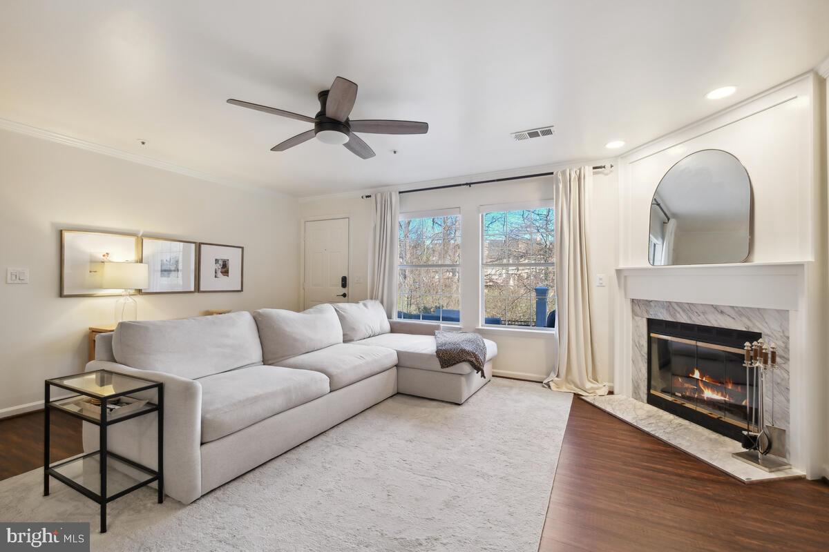 THE GABLES ON TUCKERMAN - Residential