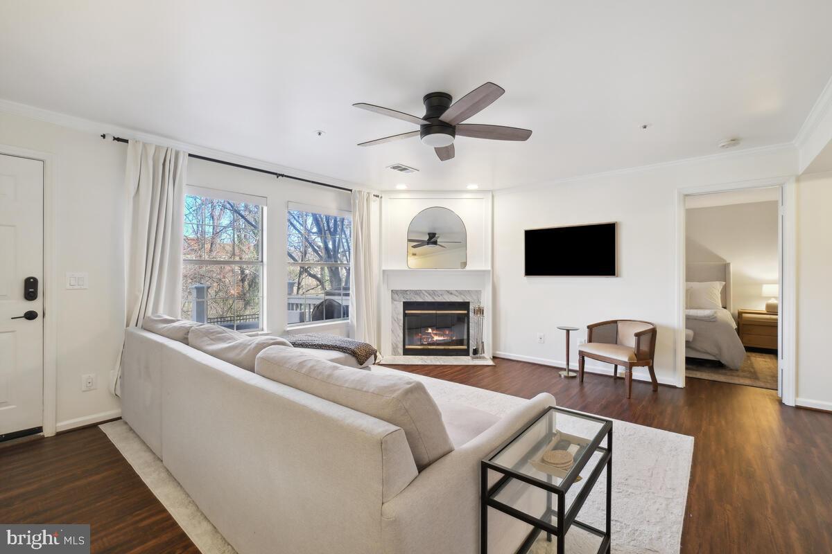 THE GABLES ON TUCKERMAN - Residential