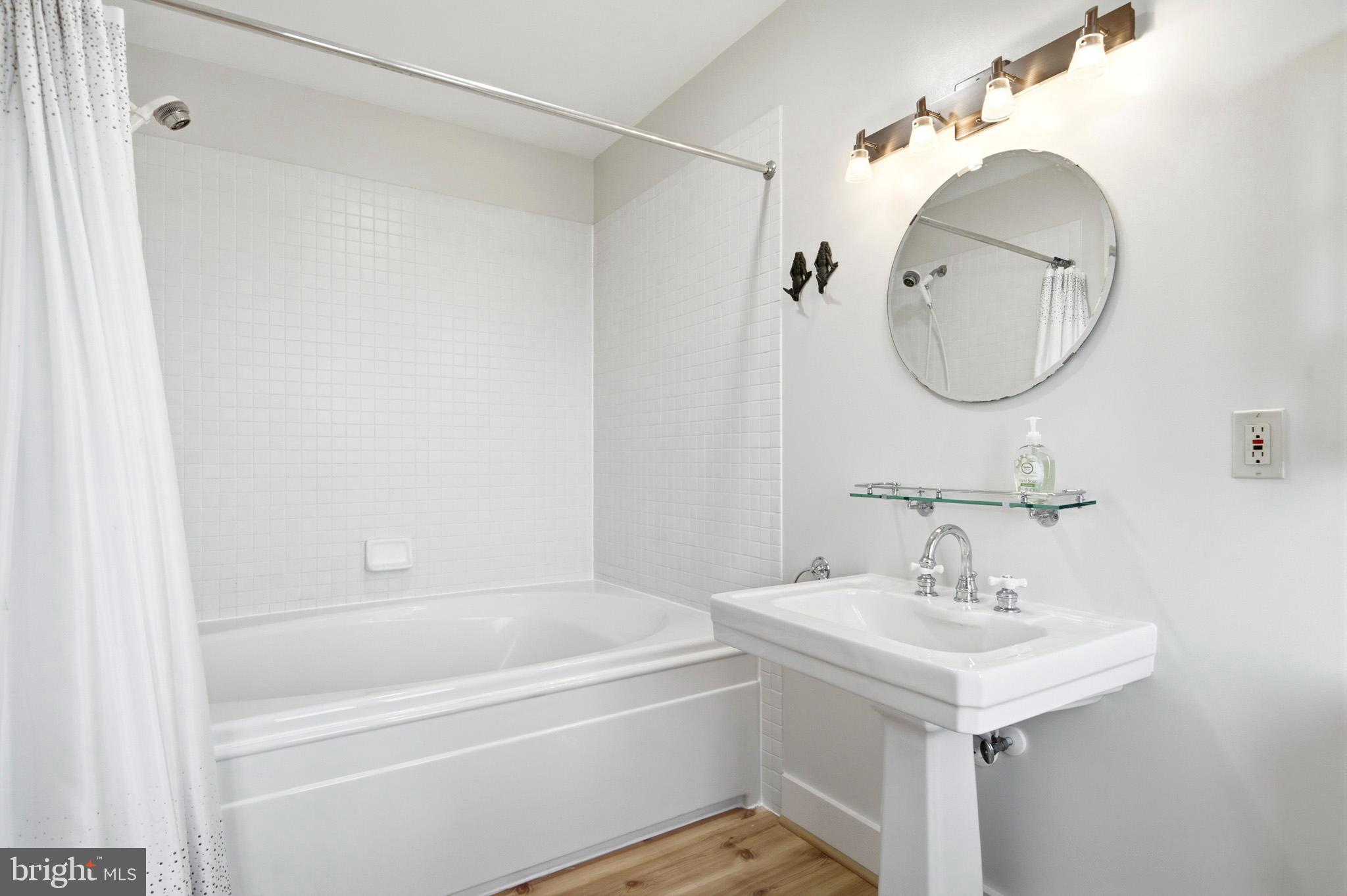 CALVERT BEACH ESTATES - Residential
