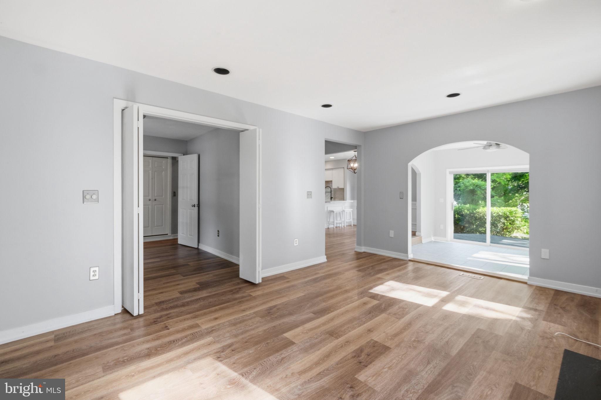 SOUTHWOODS - Residential