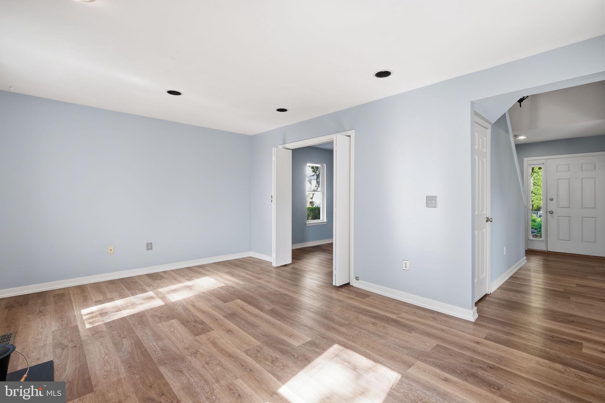 SOUTHWOODS - Residential