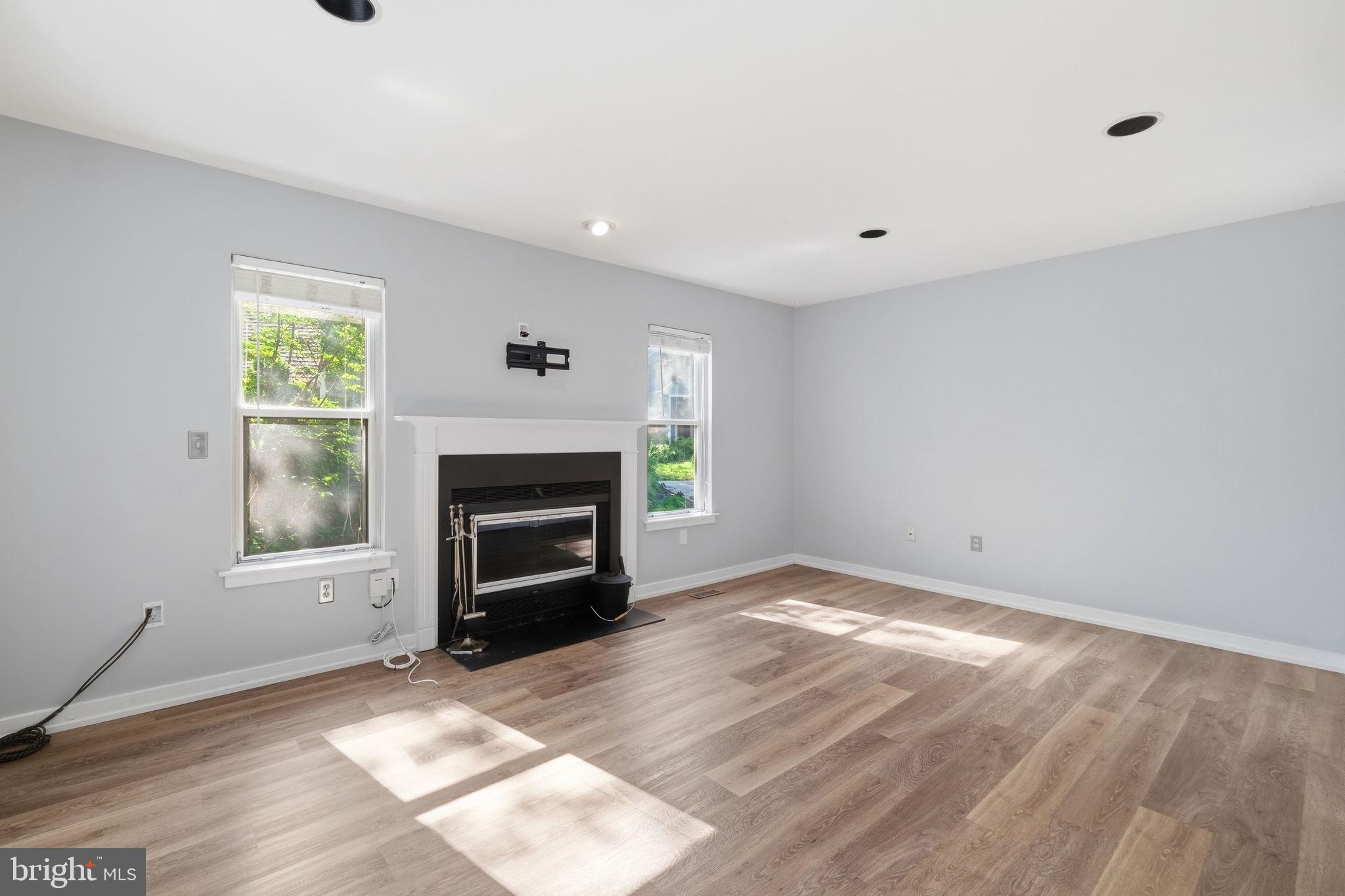 SOUTHWOODS - Residential