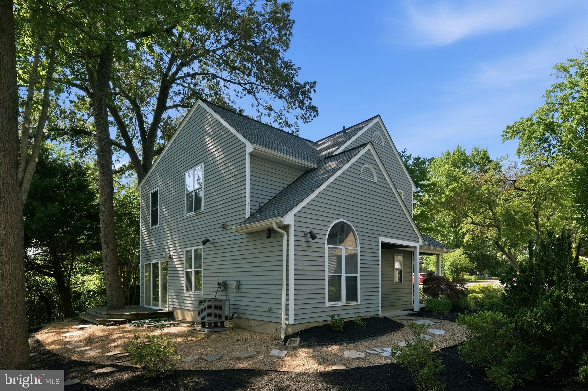 SOUTHWOODS - Residential