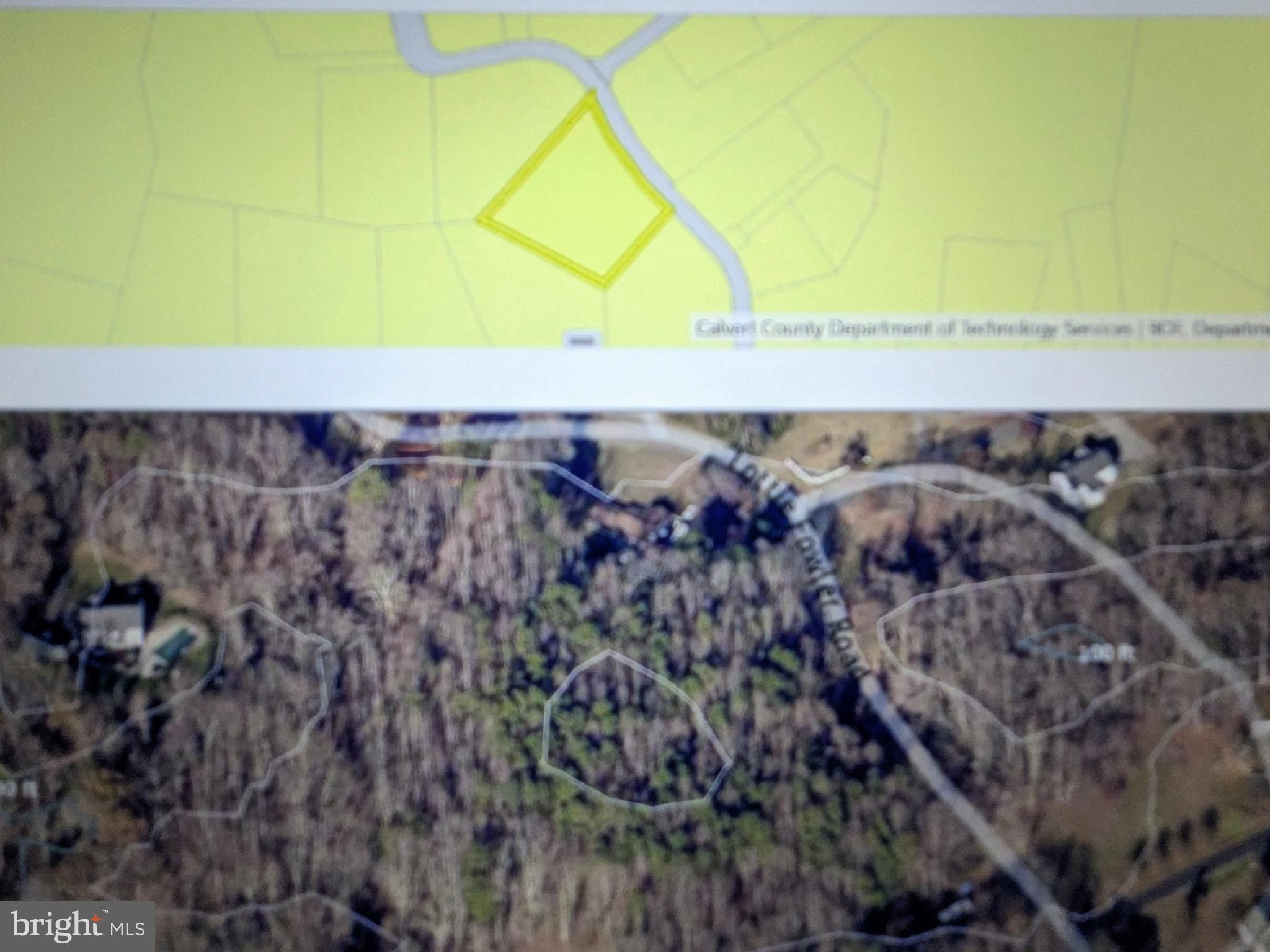Exceptional opportunity to purchase a desirable homesite with a previous percolation approval. This beautiful wooded 3 acre parcel would provide a perfect oasis for you. Property has been boundary surveyed and corner markers have been staked. There's no HOA! There's potential to bring your animals... Let's go!
