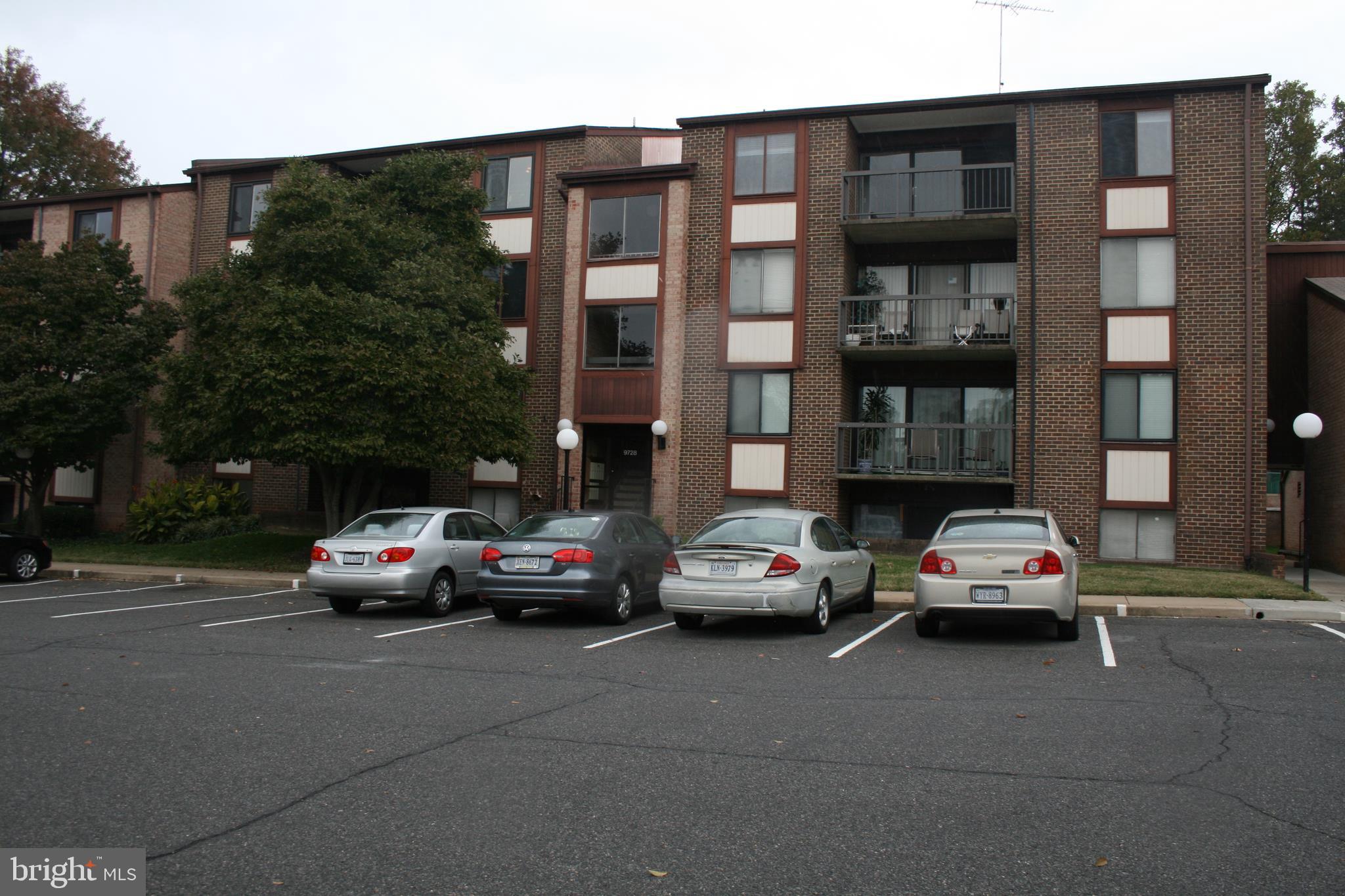 HAWTHORNE VILLAGE - Residential Lease