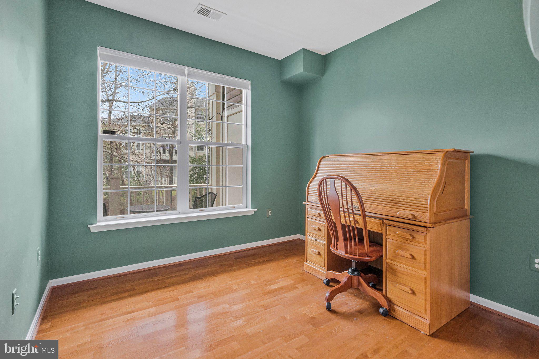 SUTTON RIDGE - Residential