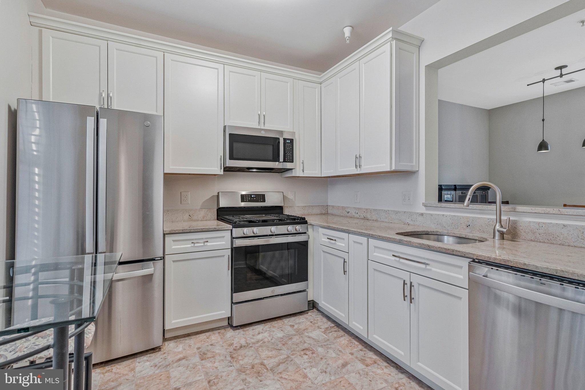 SUTTON RIDGE - Residential