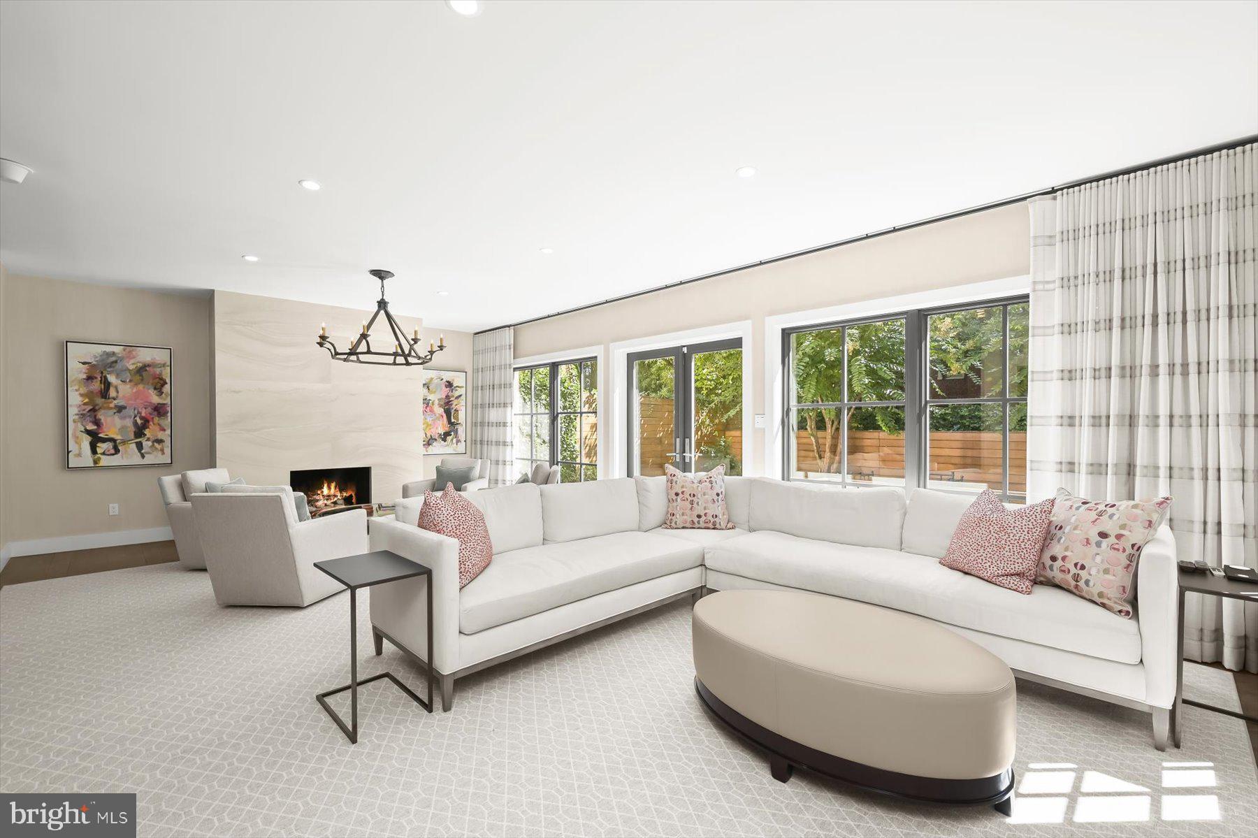 GEORGETOWN - Residential
