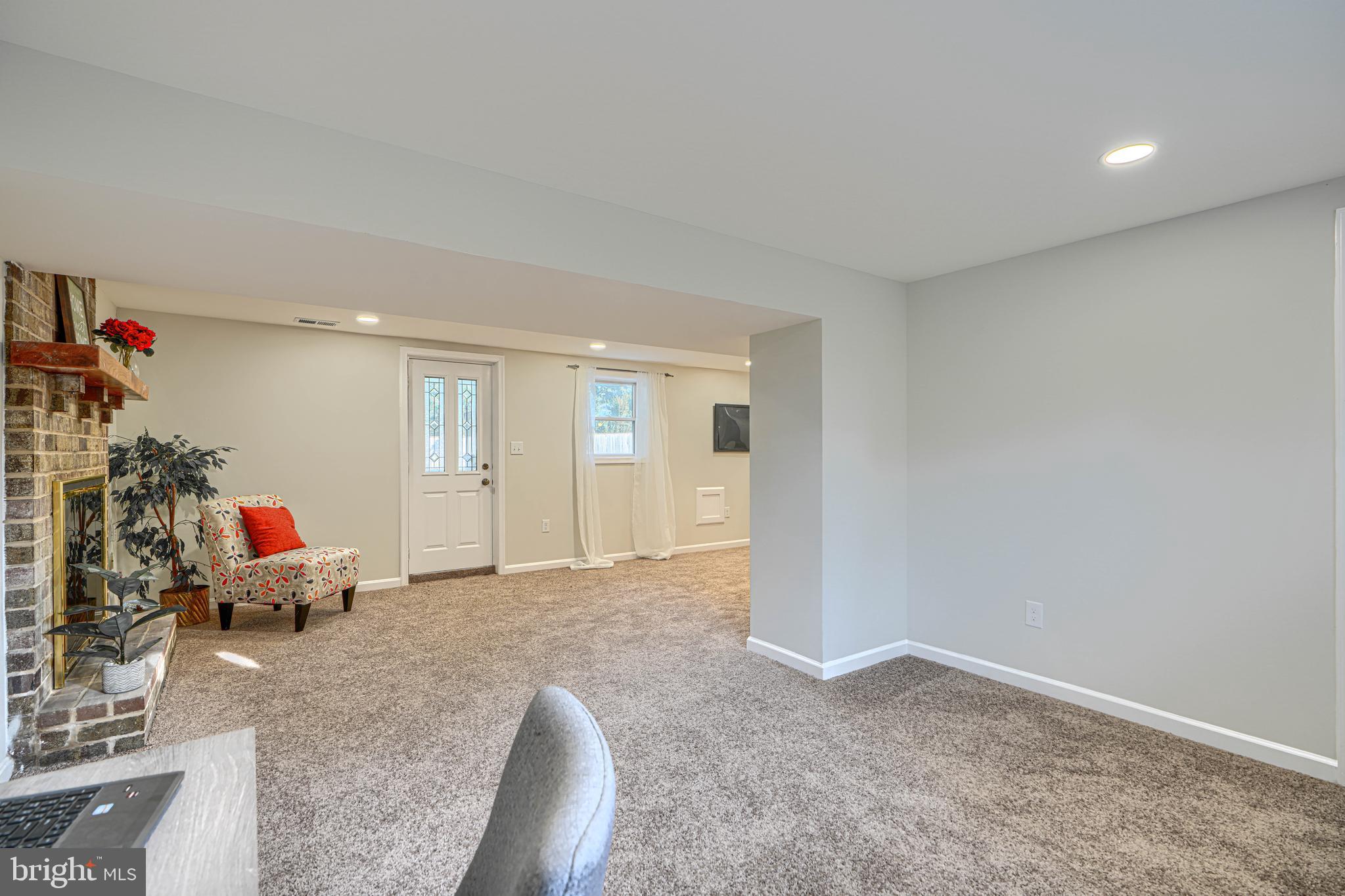 CAMELOT - Residential