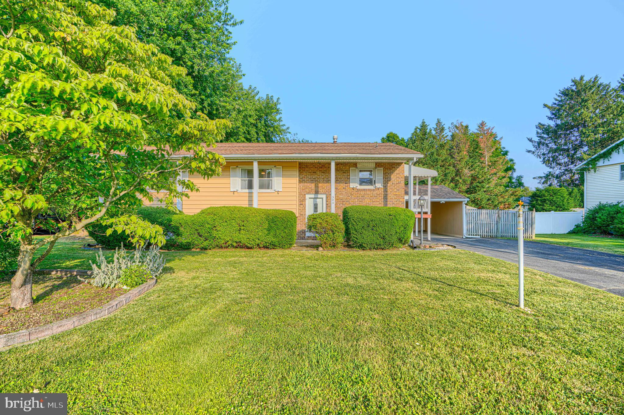 CAMELOT - Residential