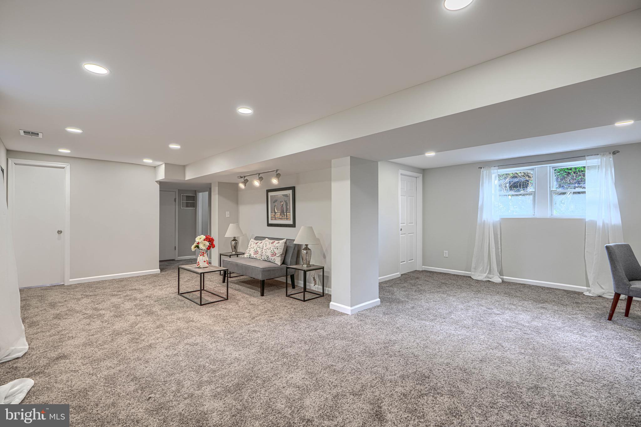 CAMELOT - Residential
