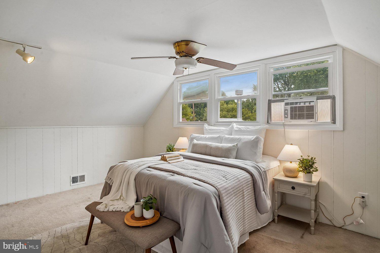 YORKTOWN AT BELAIR - Residential