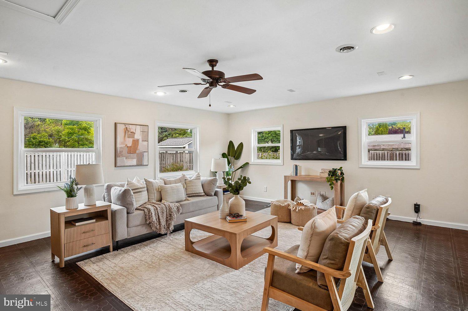 YORKTOWN AT BELAIR - Residential