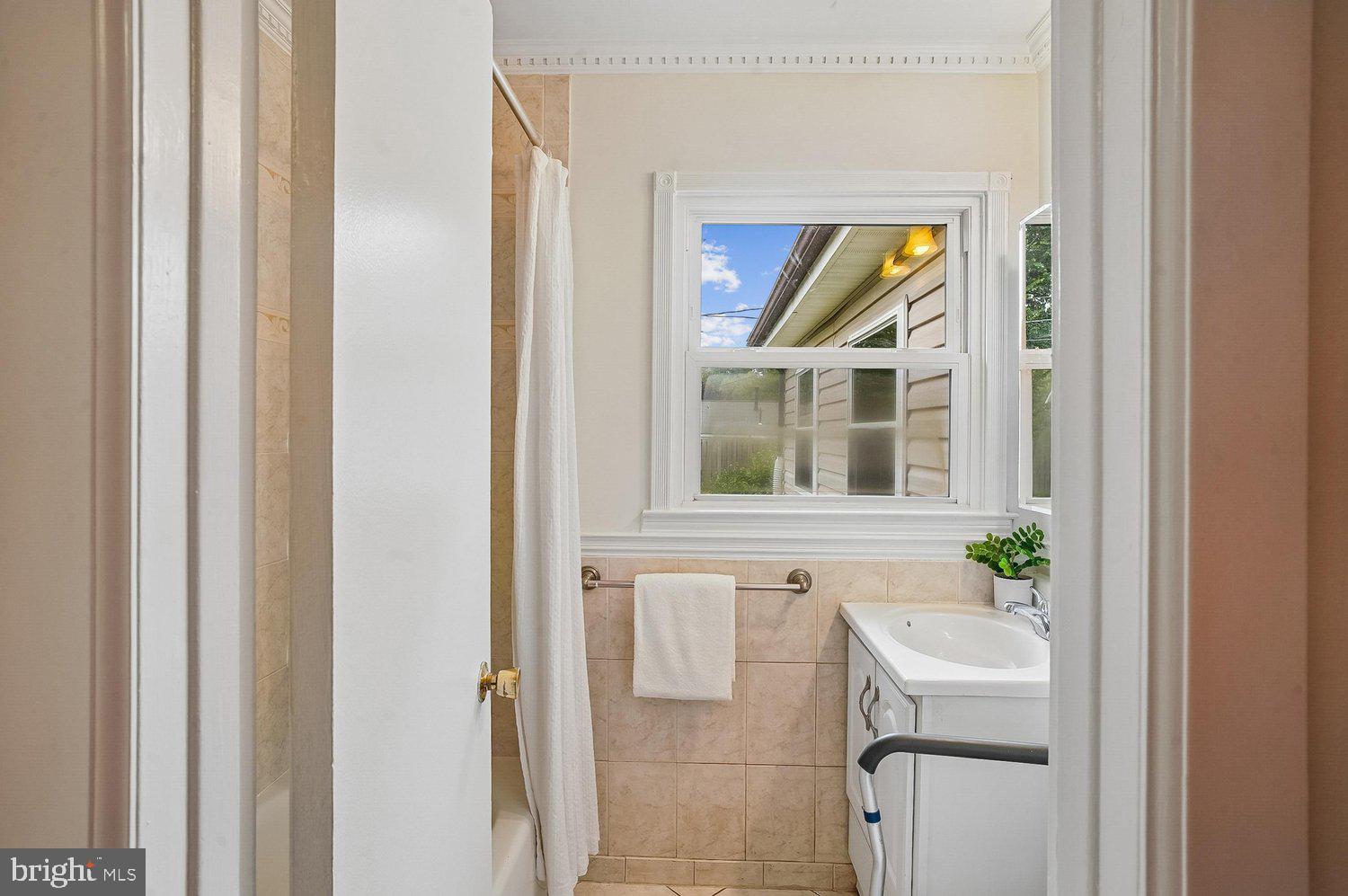 YORKTOWN AT BELAIR - Residential