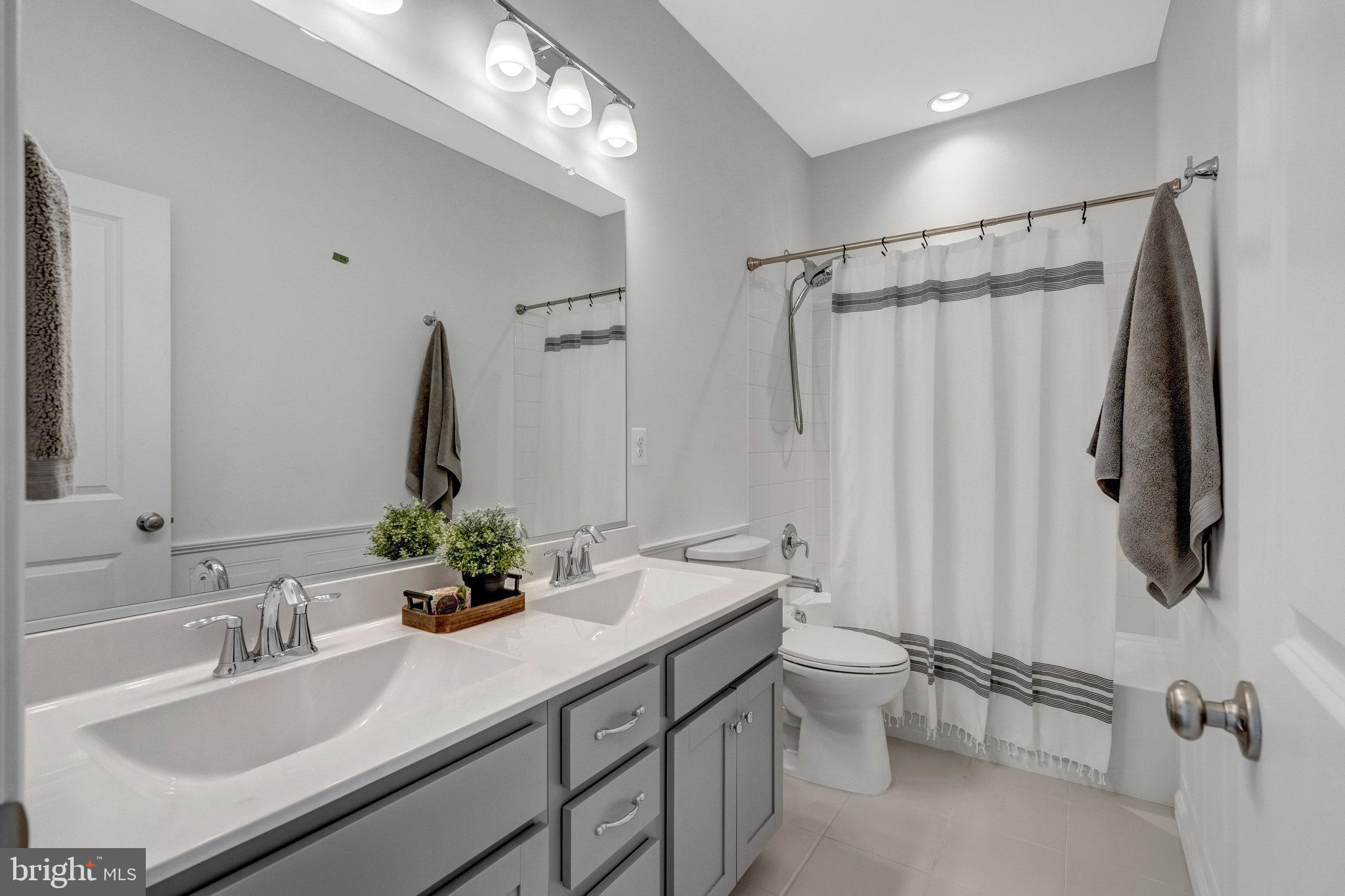POTOMAC SHORES - Residential