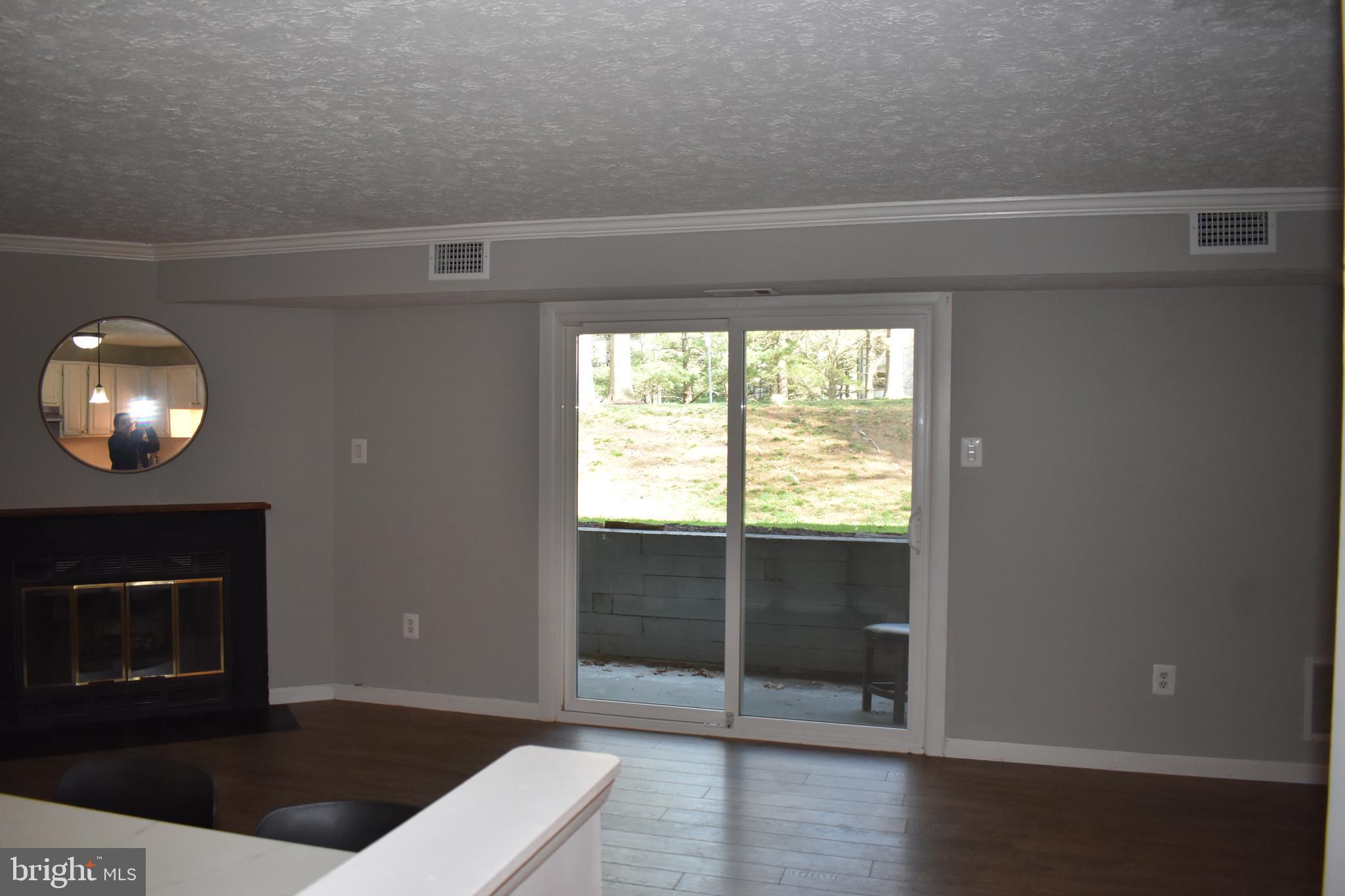 KNOLLS AT NORTH LAKE CONDOMINIUM - Residential