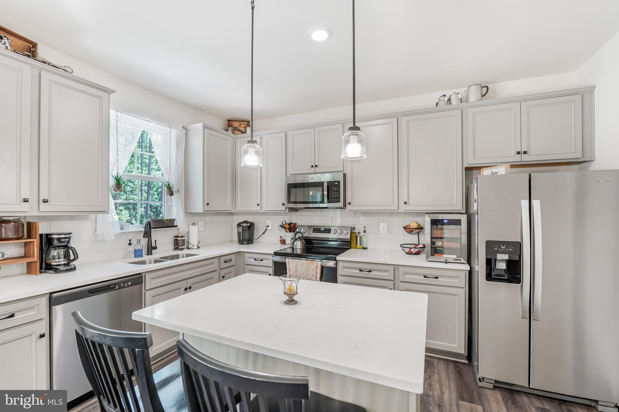 NOAH'S LANDING - Residential