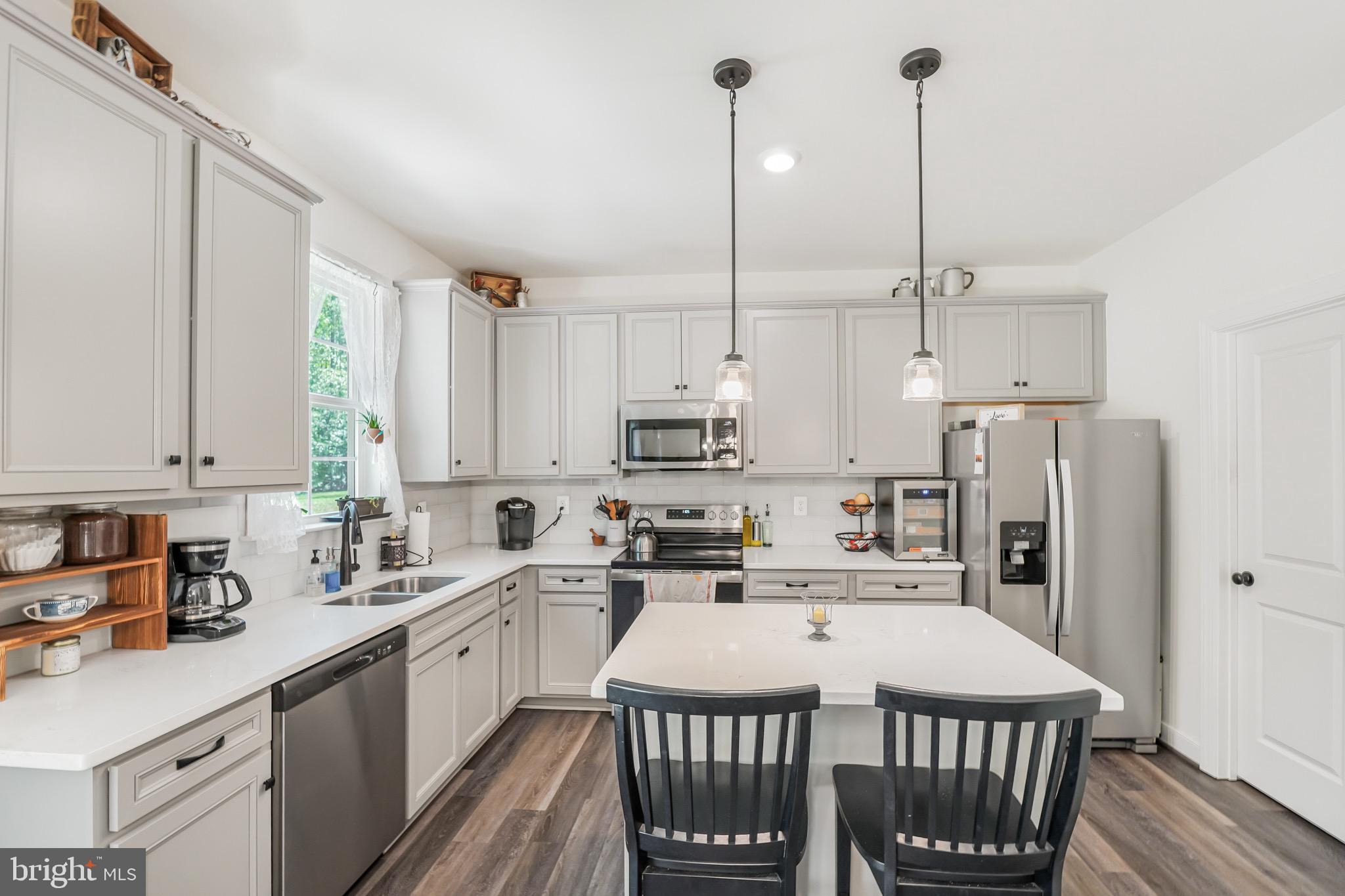 NOAH'S LANDING - Residential
