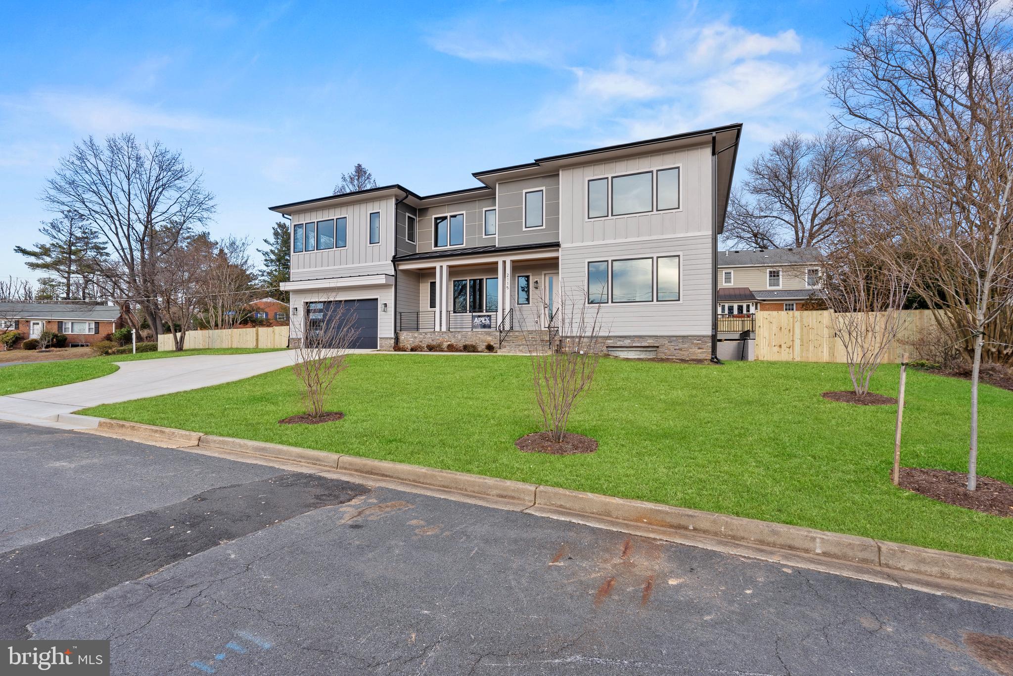 POWHATAN HILLS - Residential