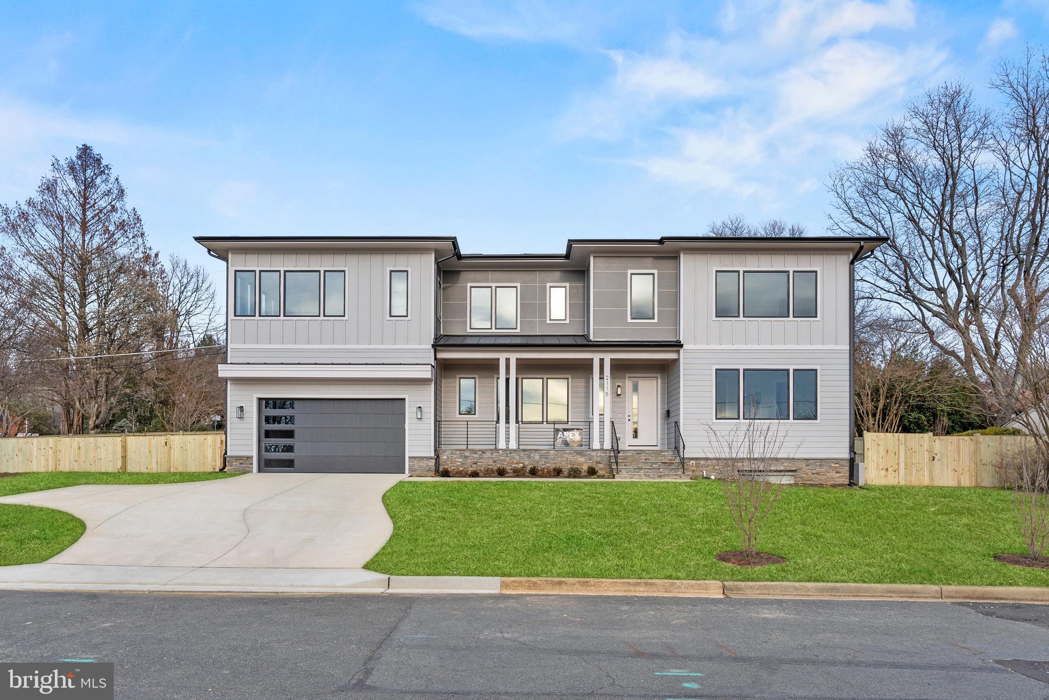 POWHATAN HILLS - Residential