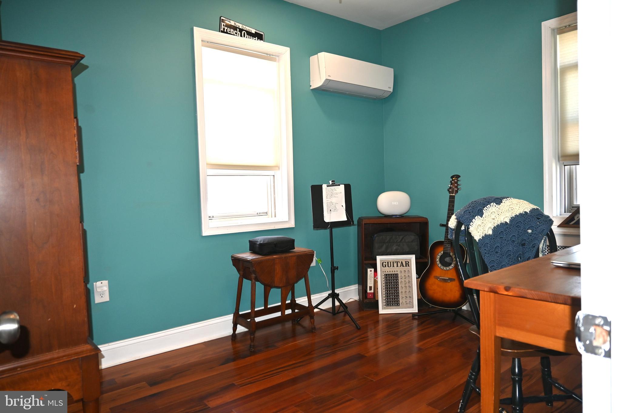 LESTER - Residential