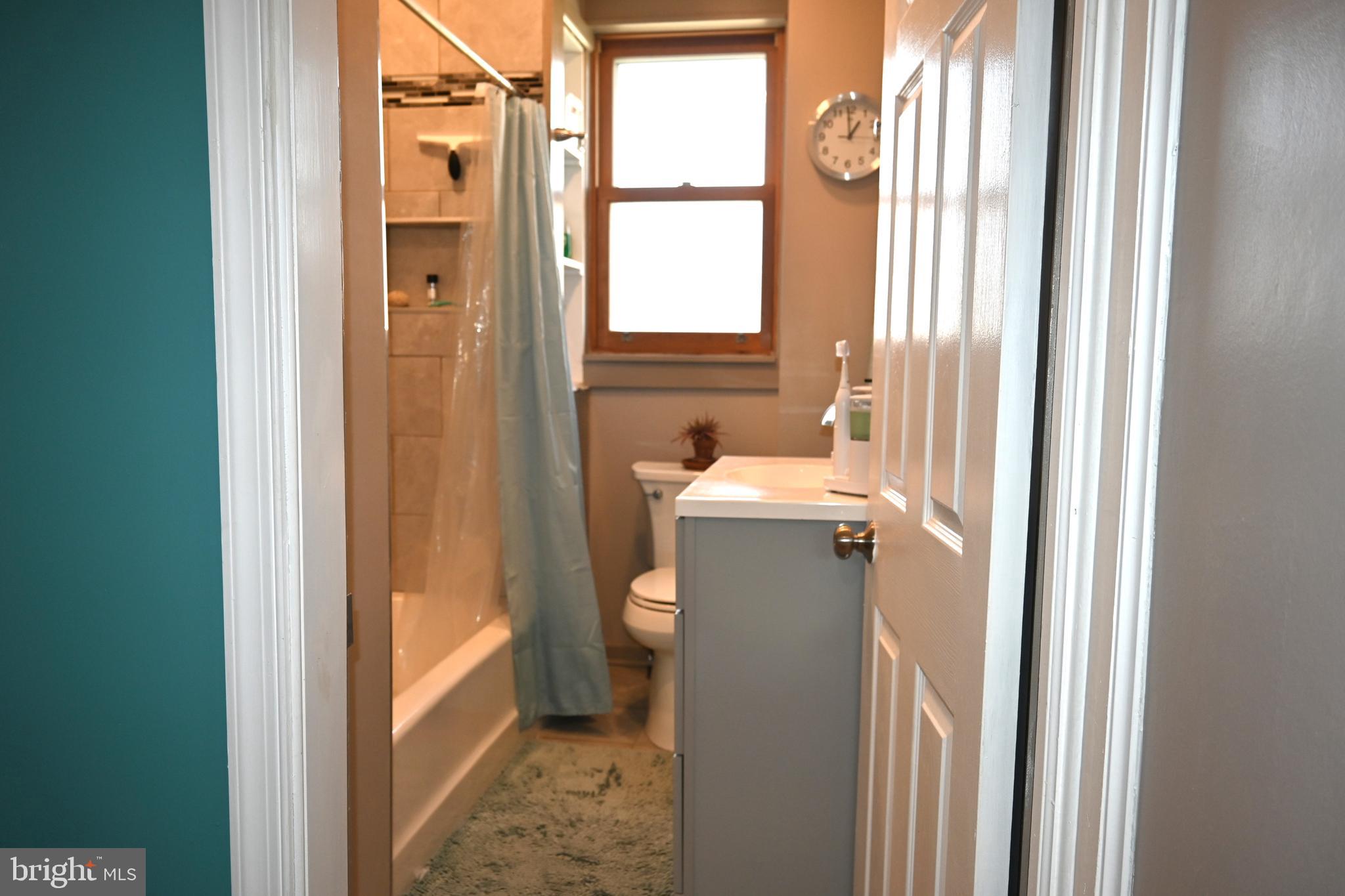 LESTER - Residential