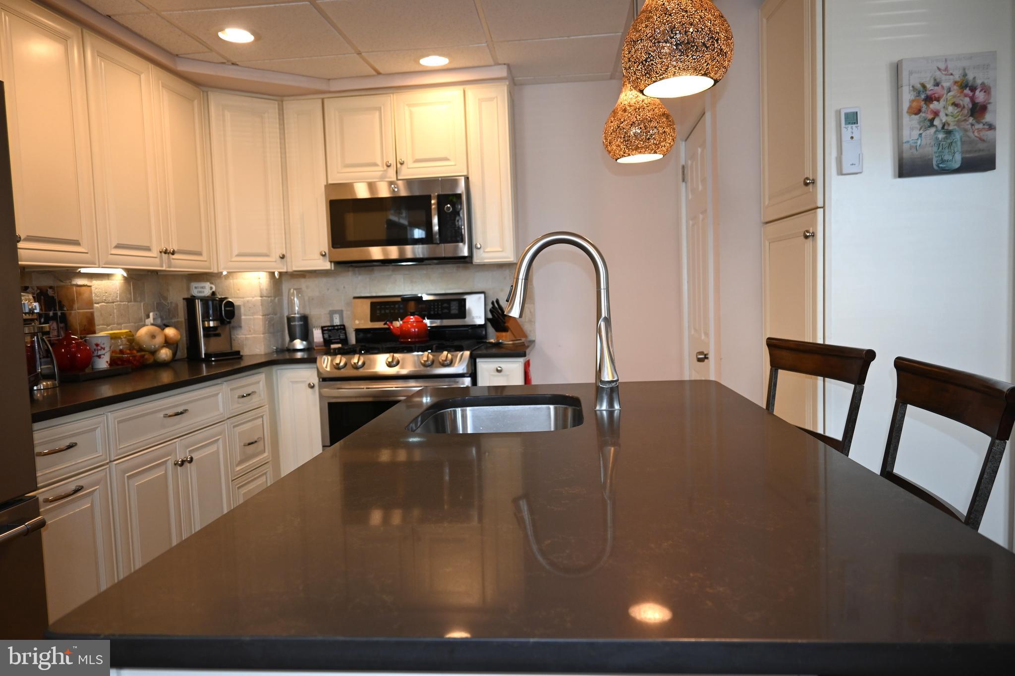 LESTER - Residential