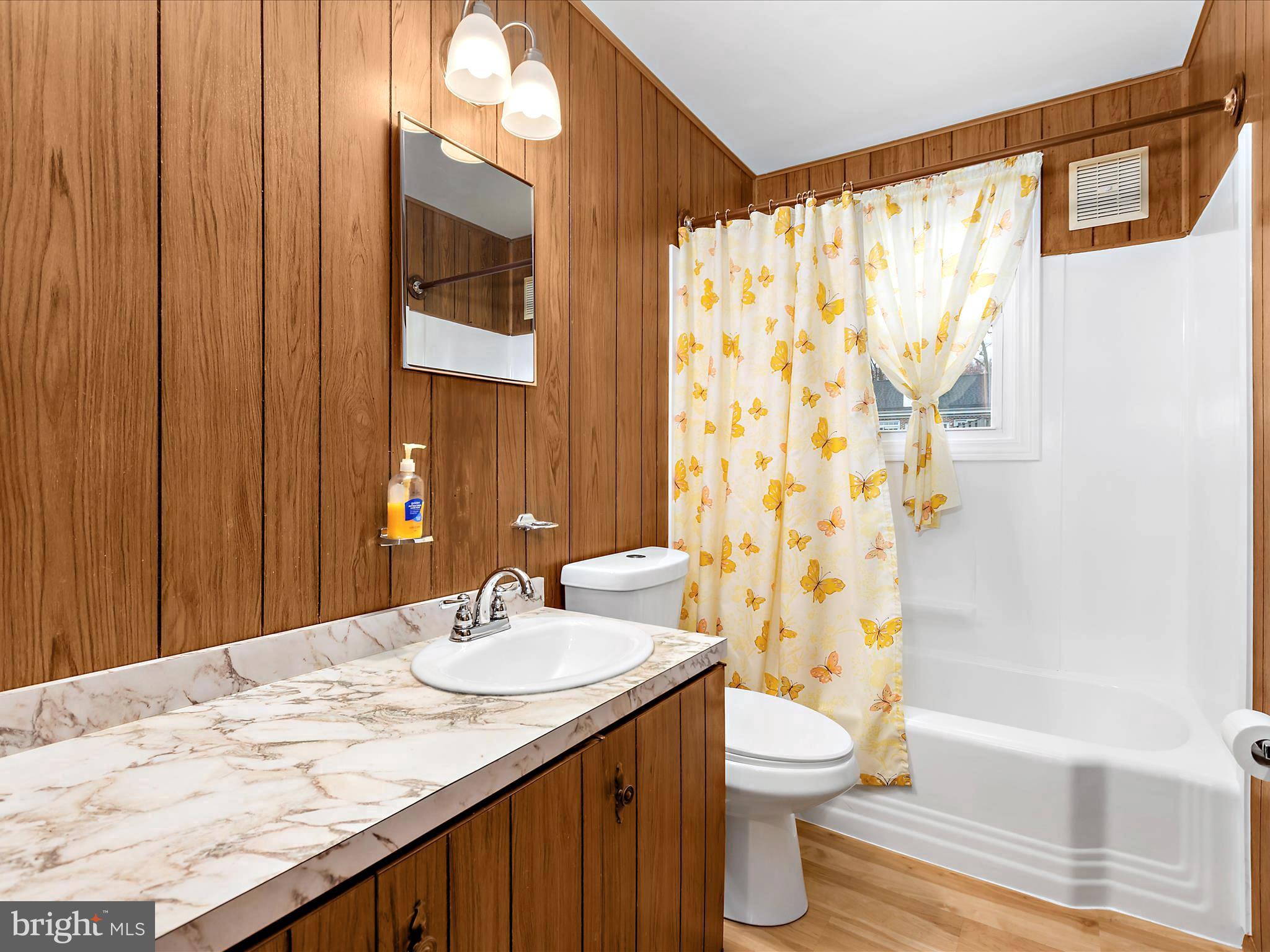 WOODLAWN HEIGHTS - Residential
